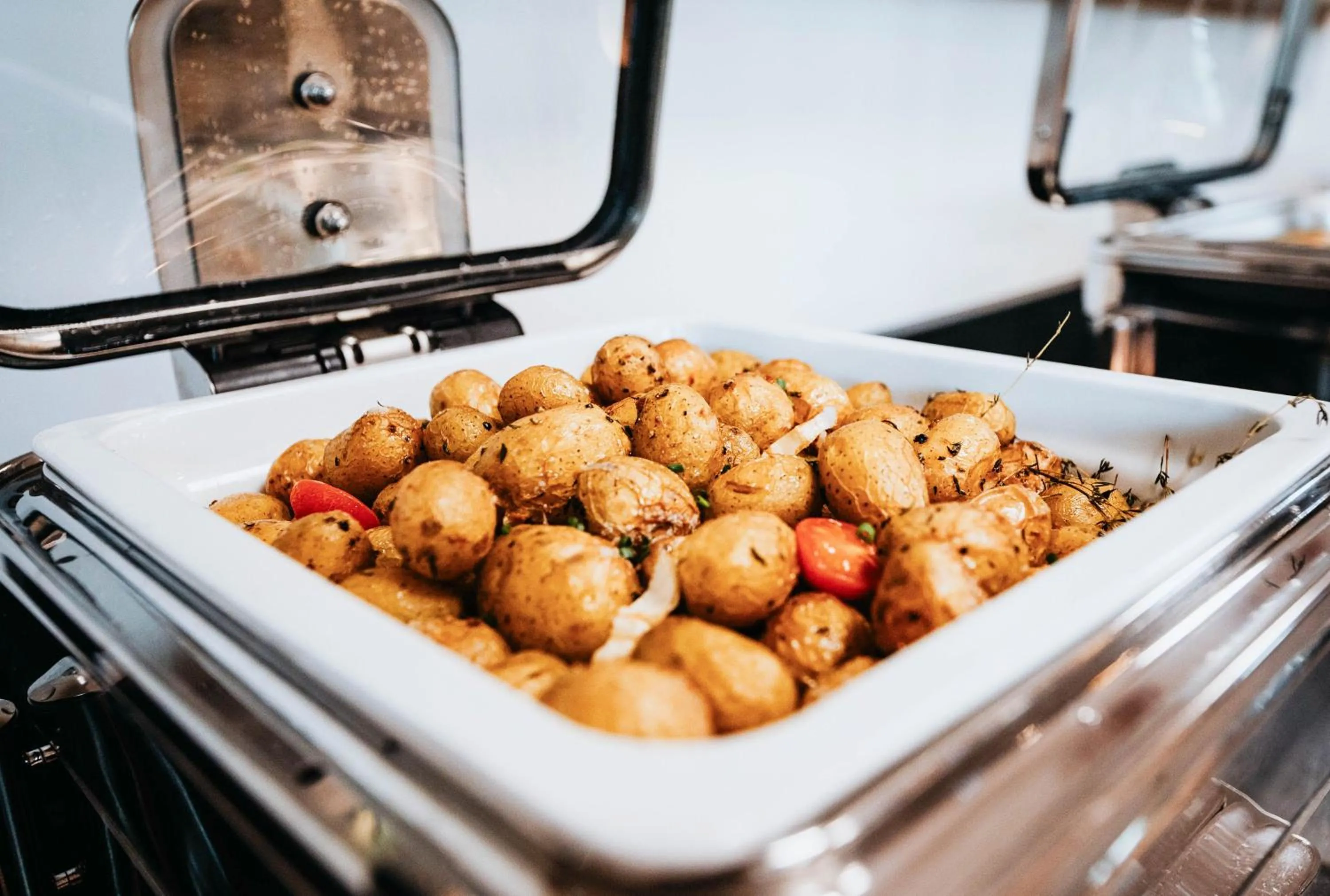 Restaurant/places to eat in Sonnenhotel Weingut Römmert Spa und Wellness