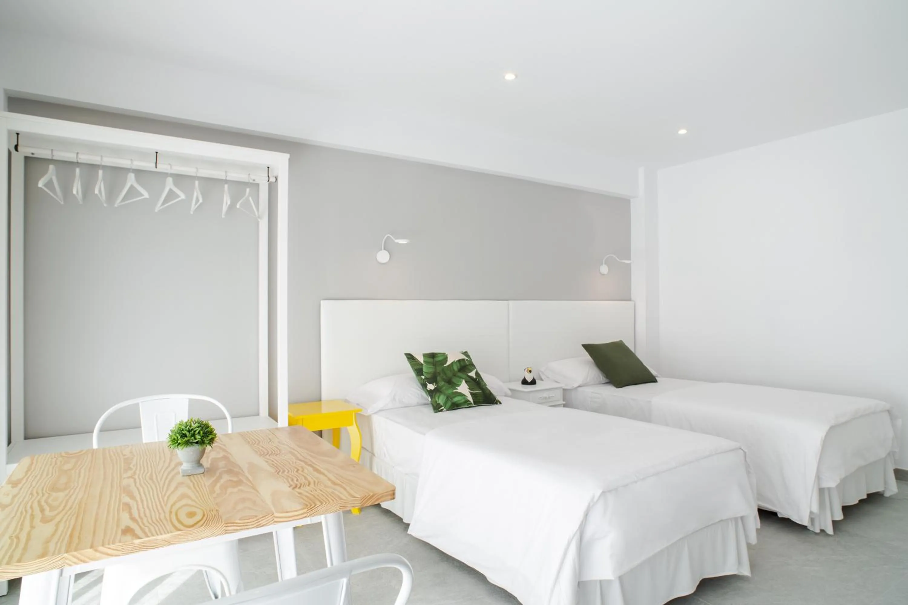 Photo of the whole room, Bed in INNER Kompas Palmanova "Adults Only"