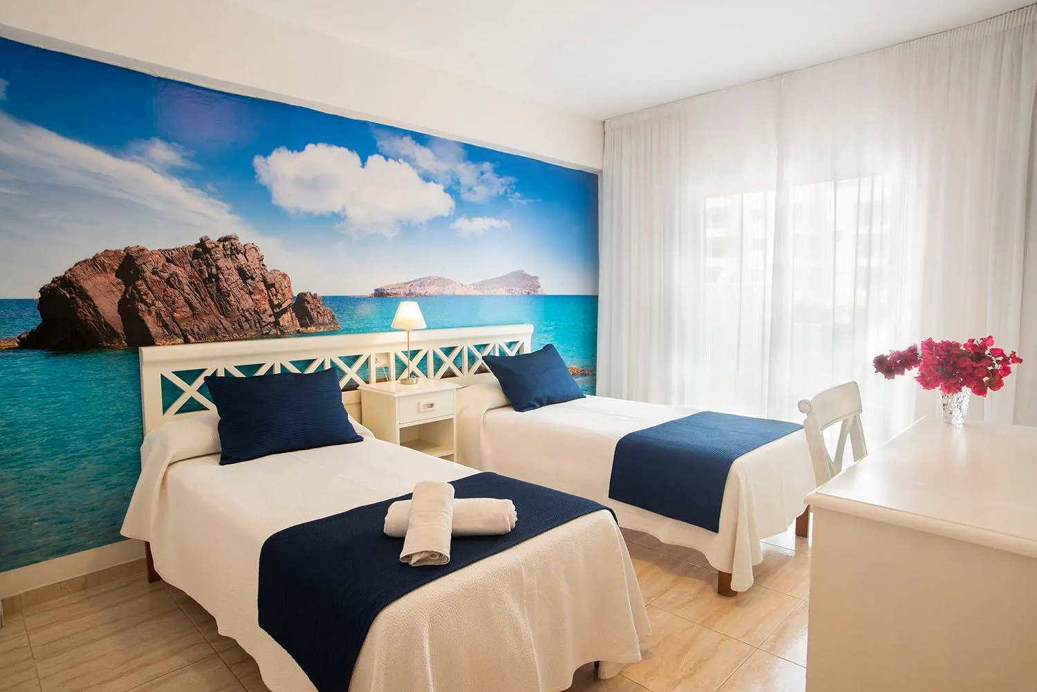 Bed in Hostal Mar y Huerta