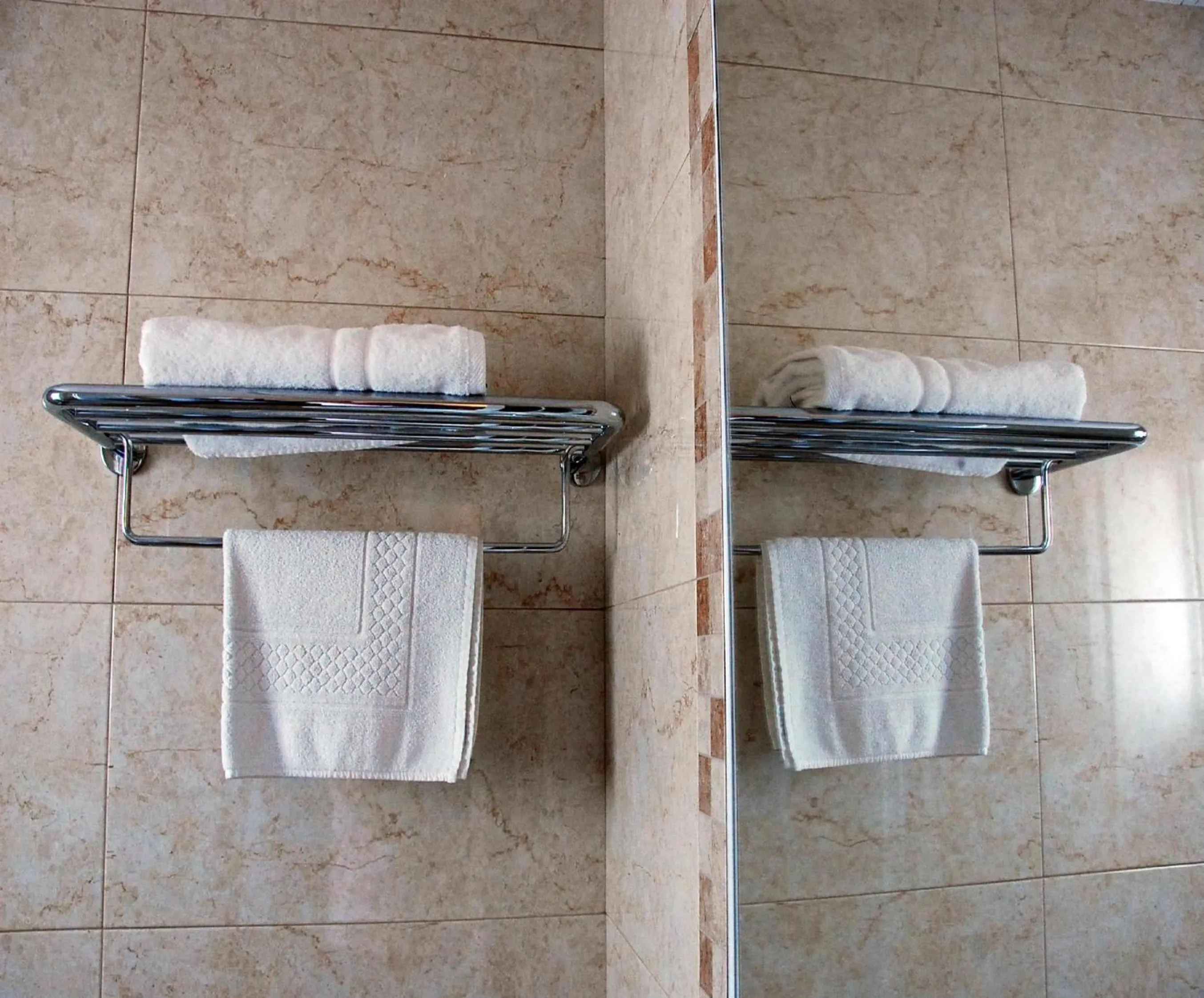 Bathroom in Hostal Mar y Huerta