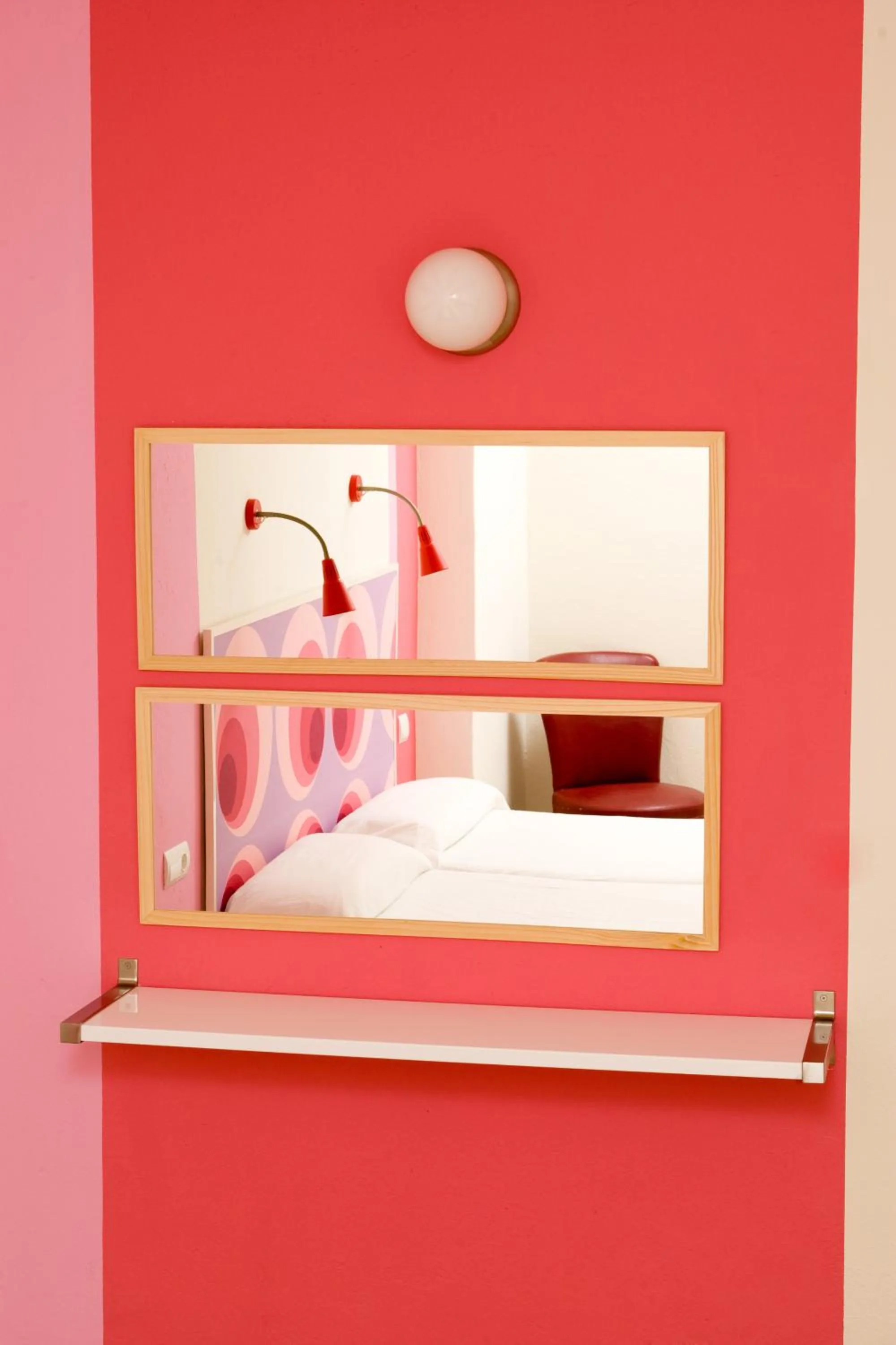 Photo of the whole room in Can Jurat