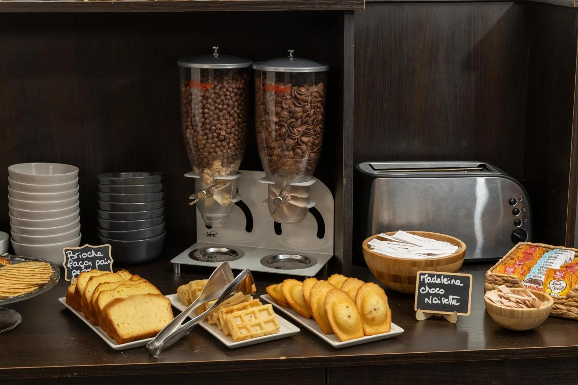Breakfast in The Originals Boutique, Hotel l'Occitan, Aubagne