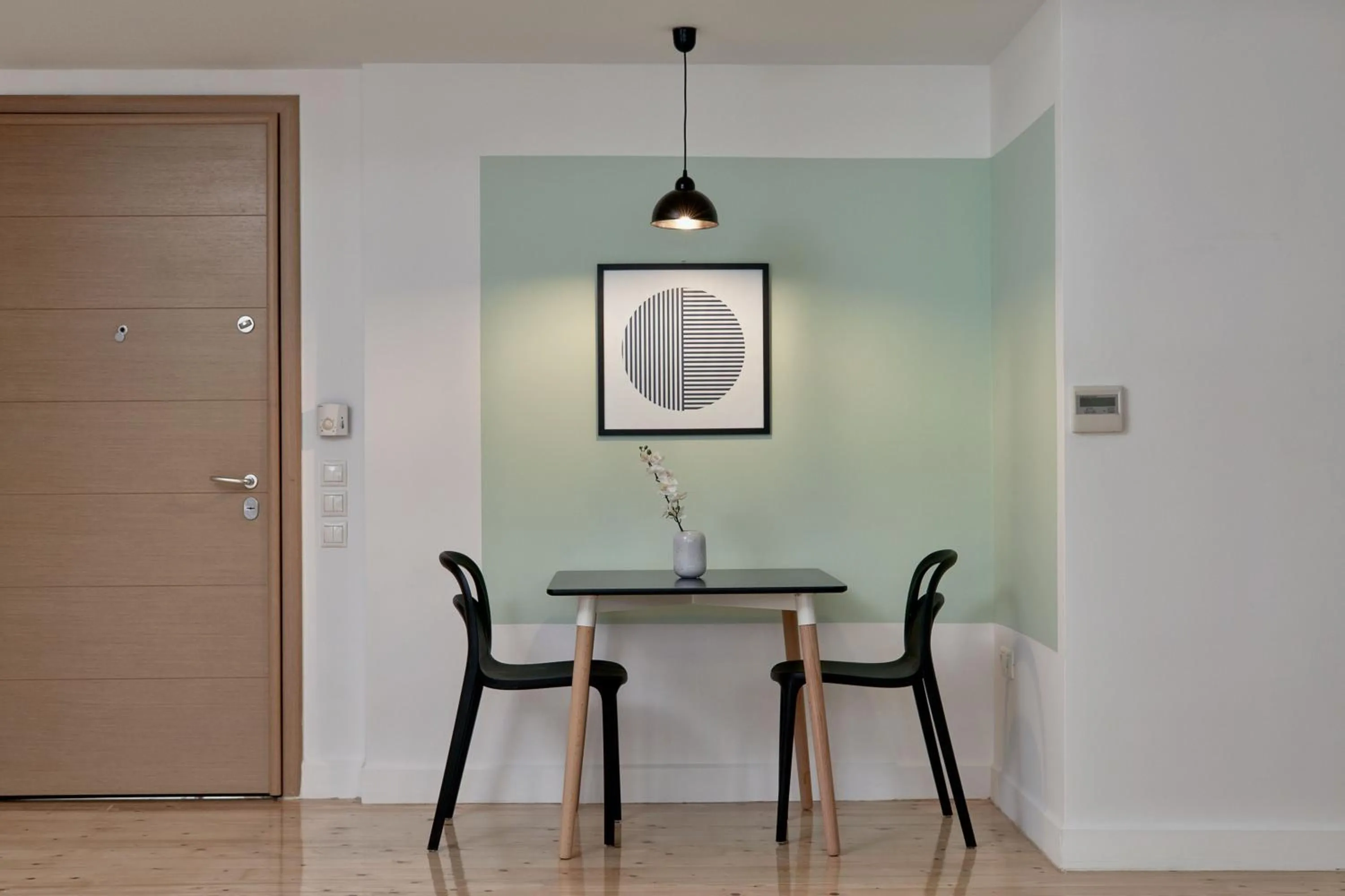 Dining area in MONO Lofts