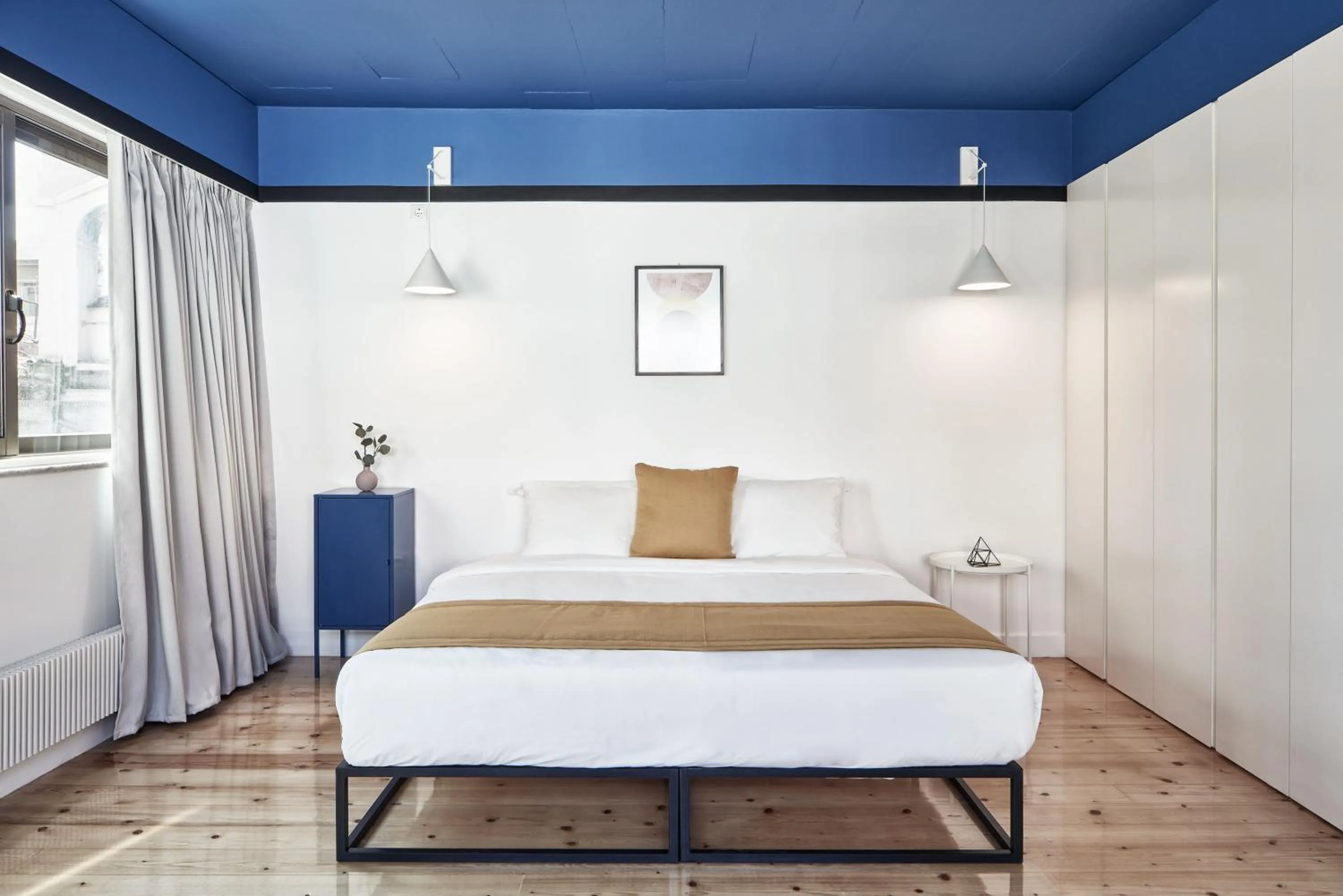Bed in MONO Lofts