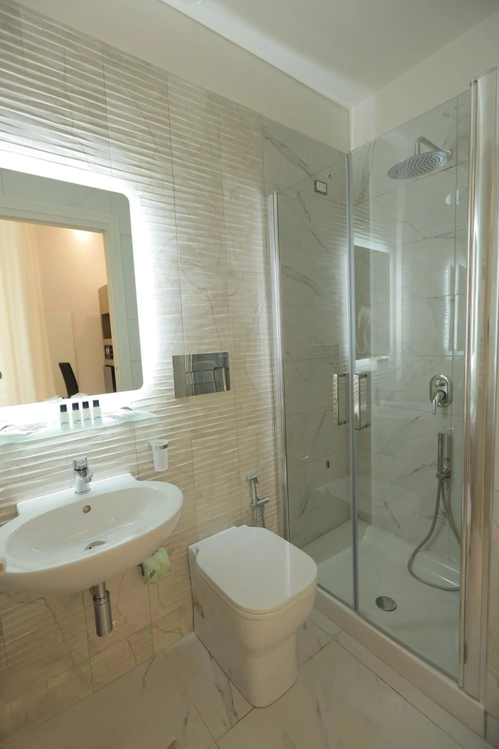 Bathroom in Garibaldi Suite