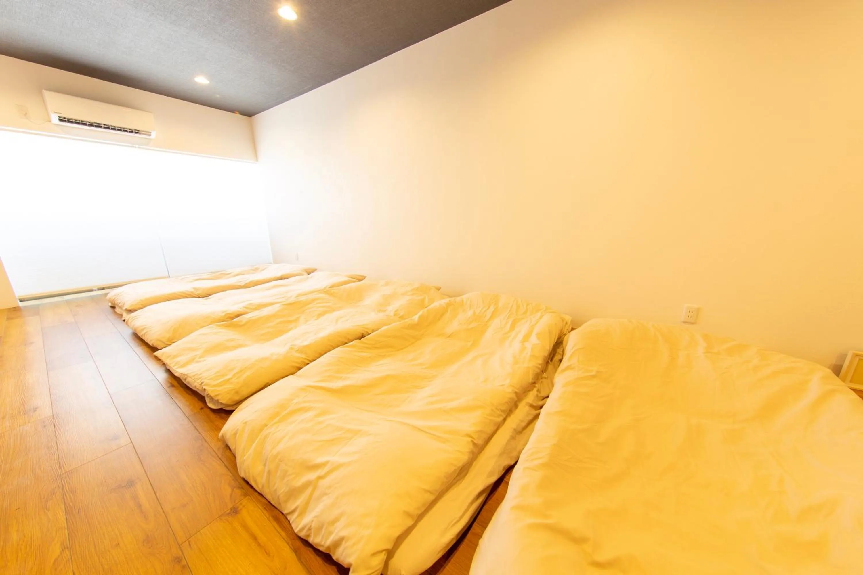 Bed in Guest House GORILLA!