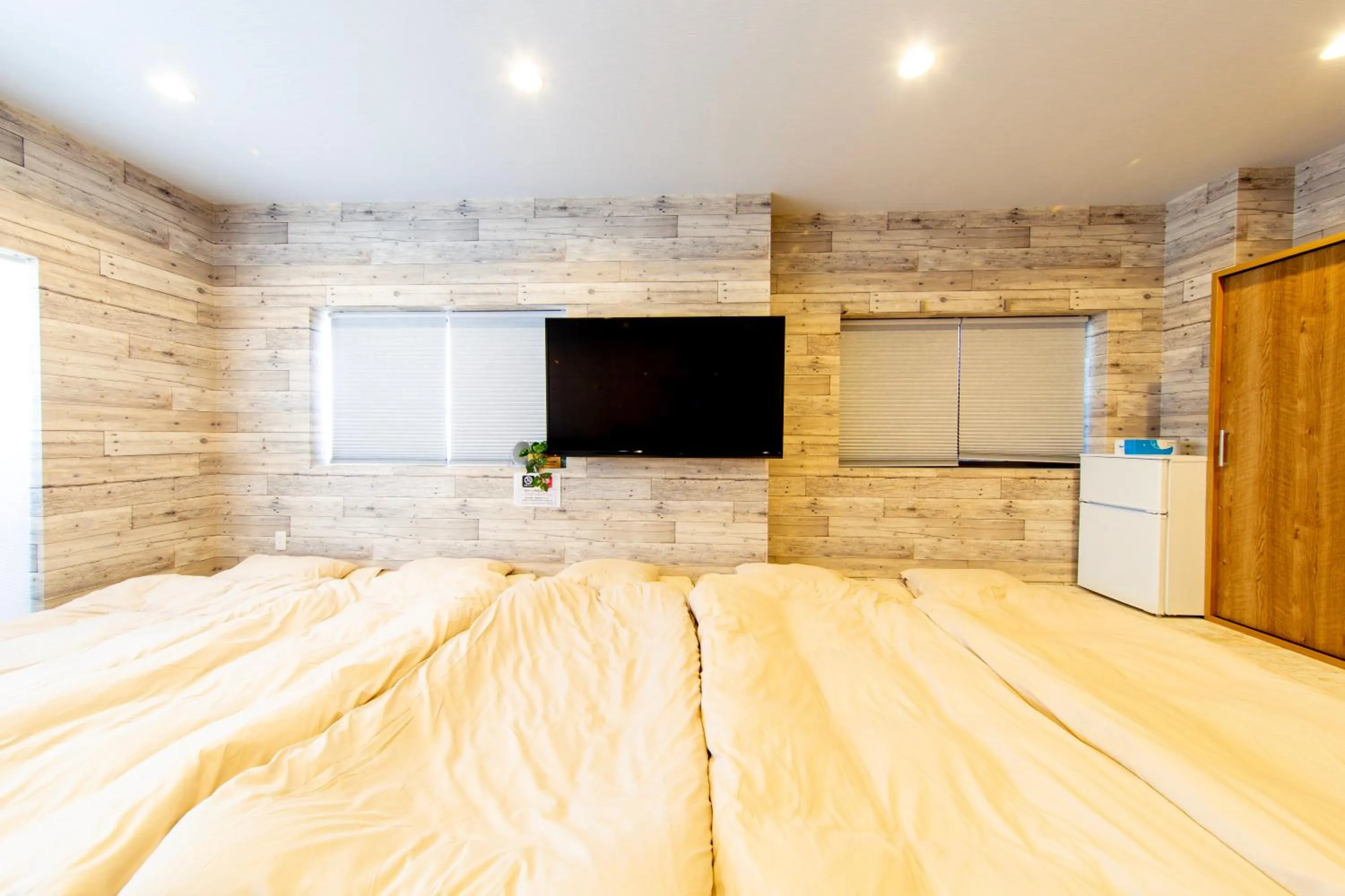 Bed in Guest House GORILLA!