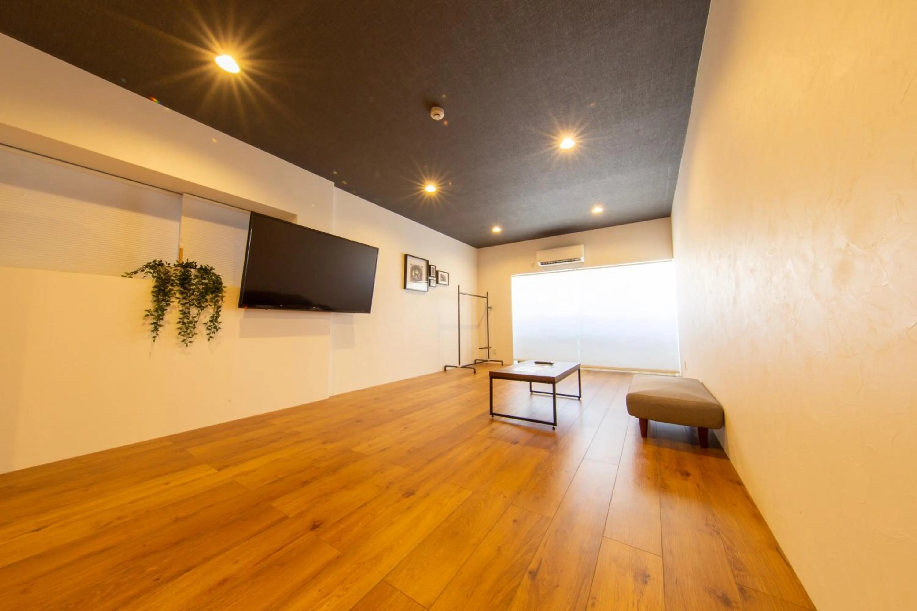 Guest House GORILLA!