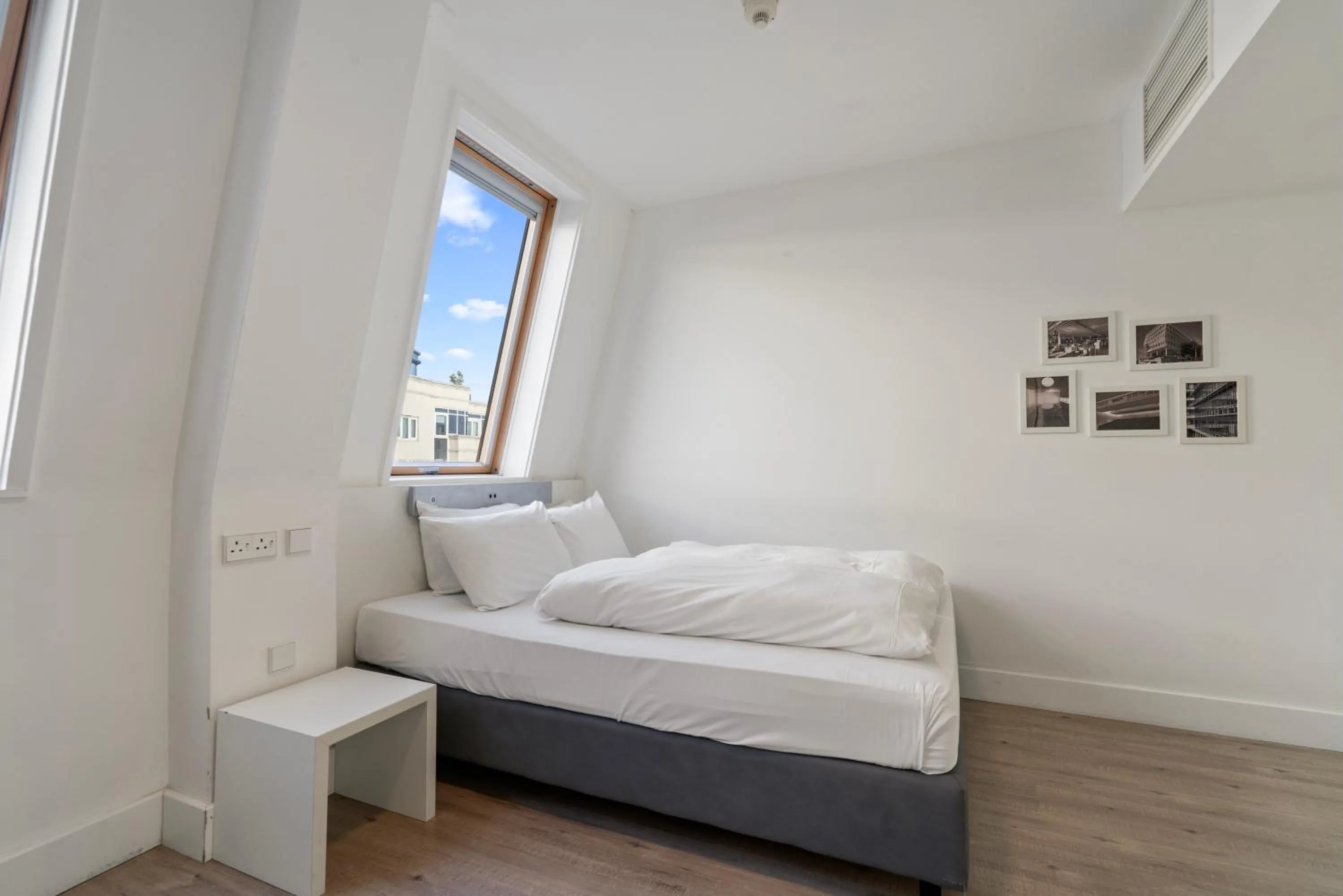 Bed in mk hotel london