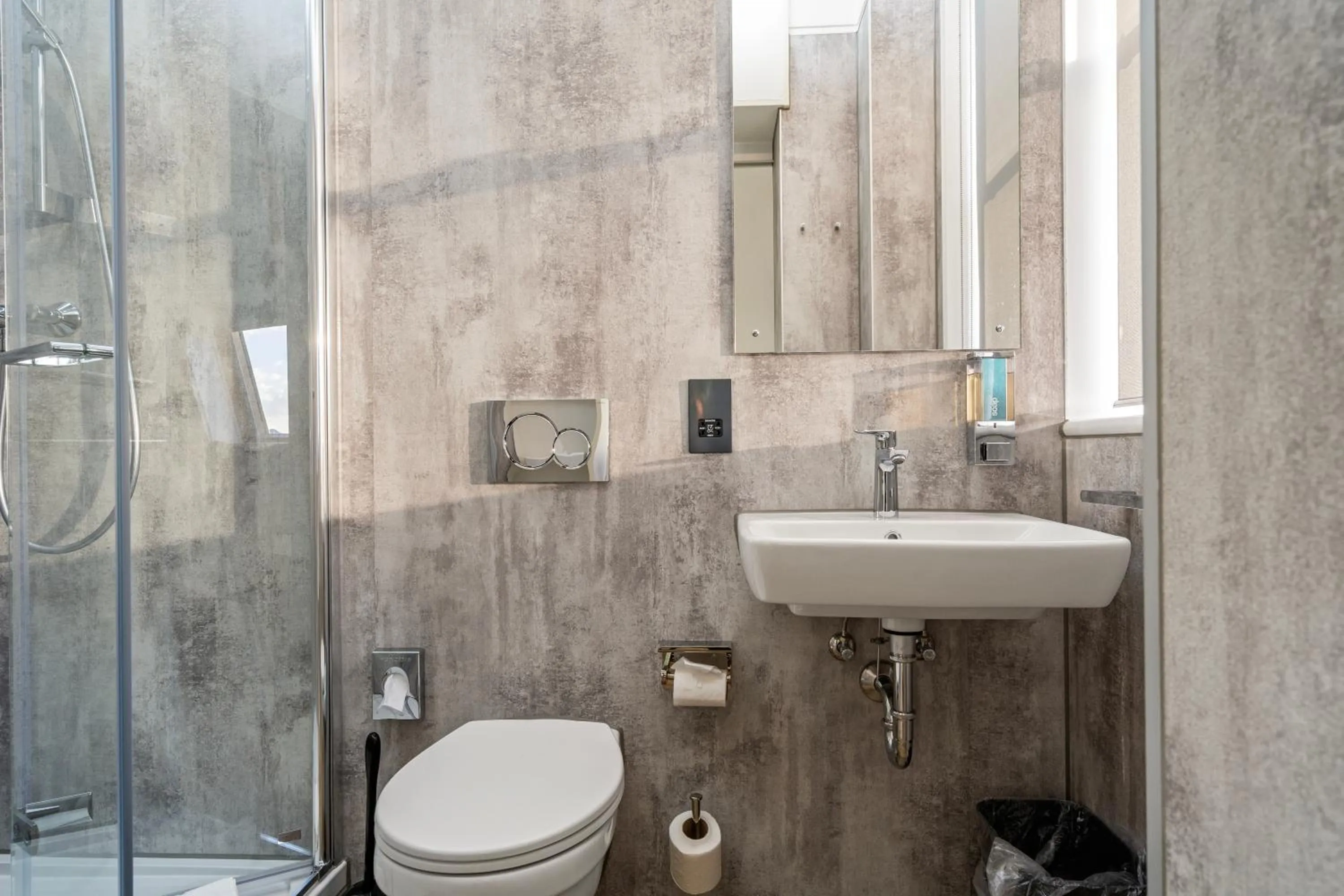 Bathroom in mk hotel london