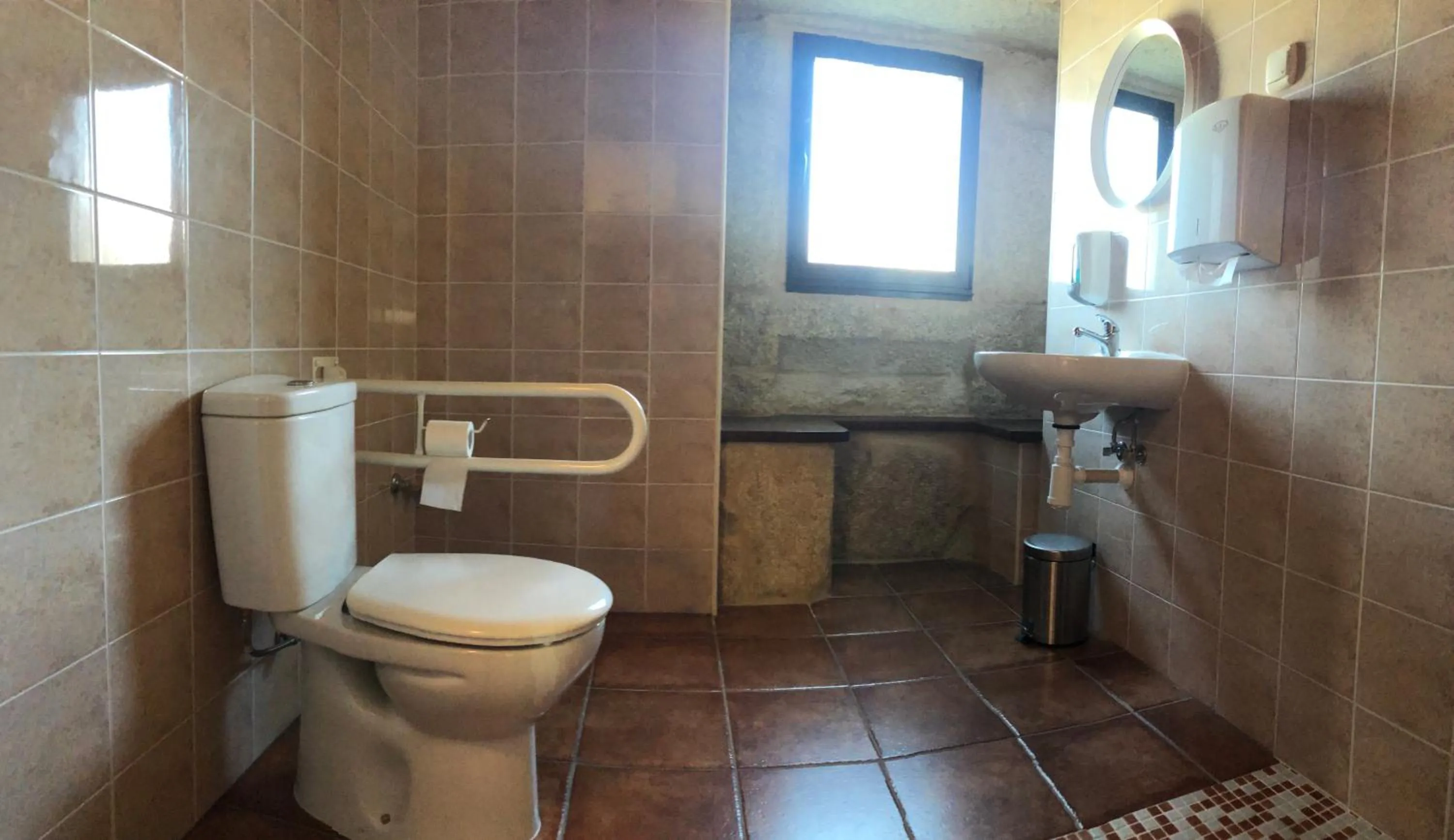 Bathroom in Albergue Ponte Olveira