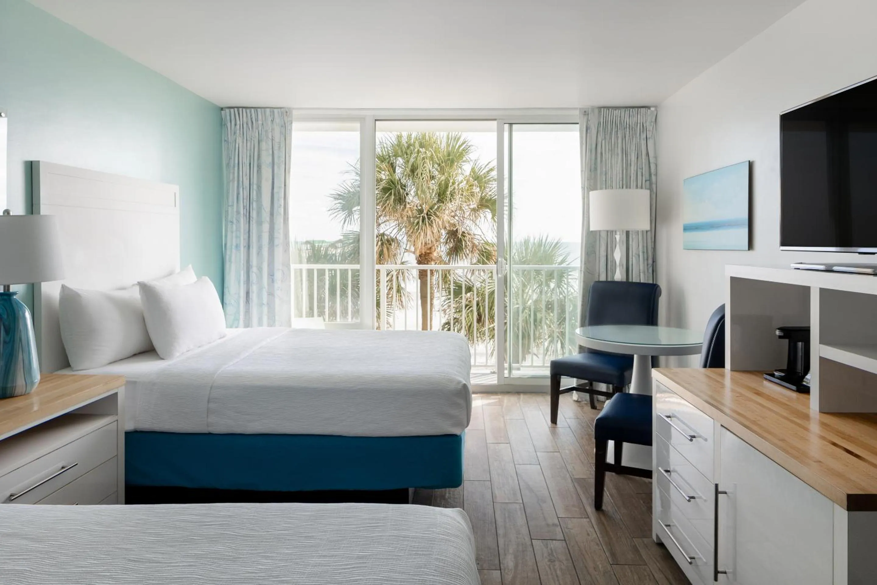 Bedroom, Bed in Tides Folly Beach, Charleston's Oceanfront Hotel