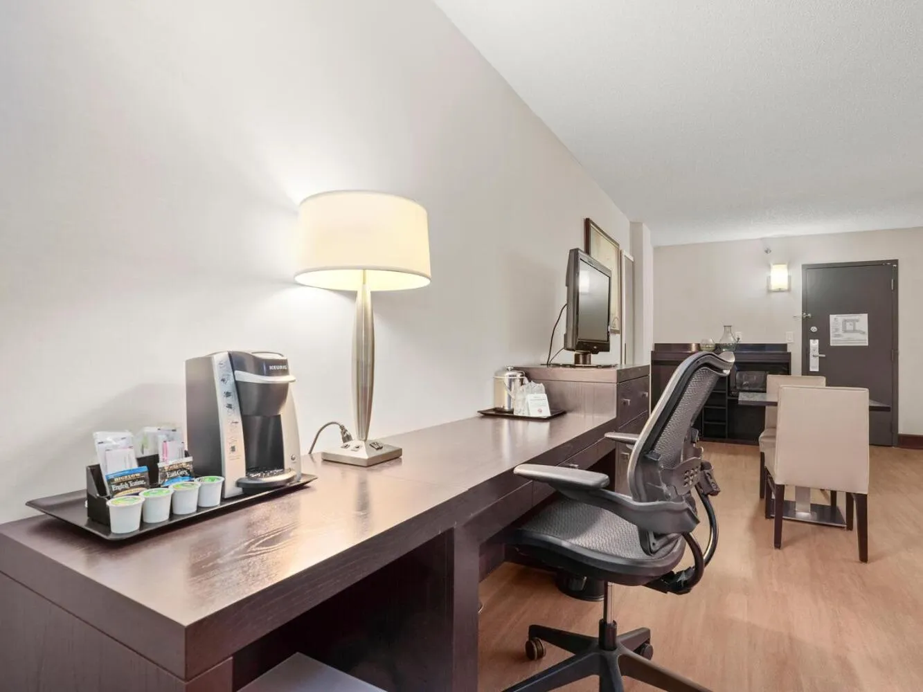 Seating area in The Armon Stamford Hotel & Conference Center