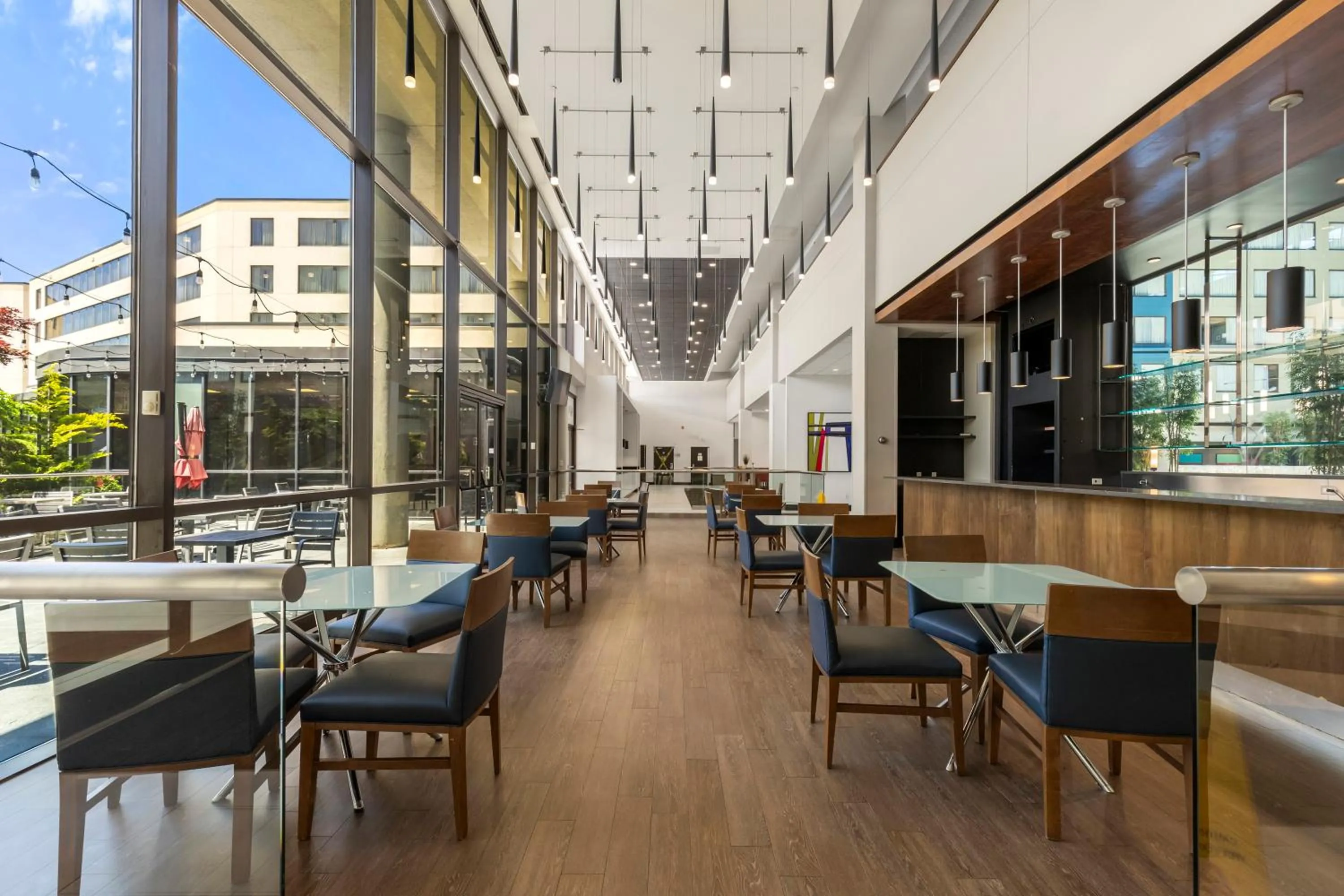 Restaurant/places to eat in The Armon Stamford Hotel & Conference Center