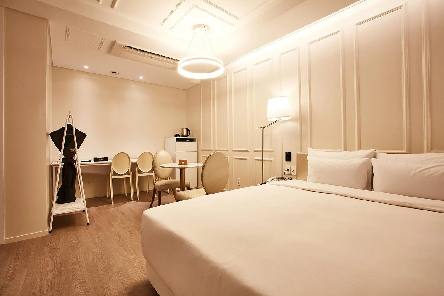 Photo of the whole room, Bed in Hotel Wanted