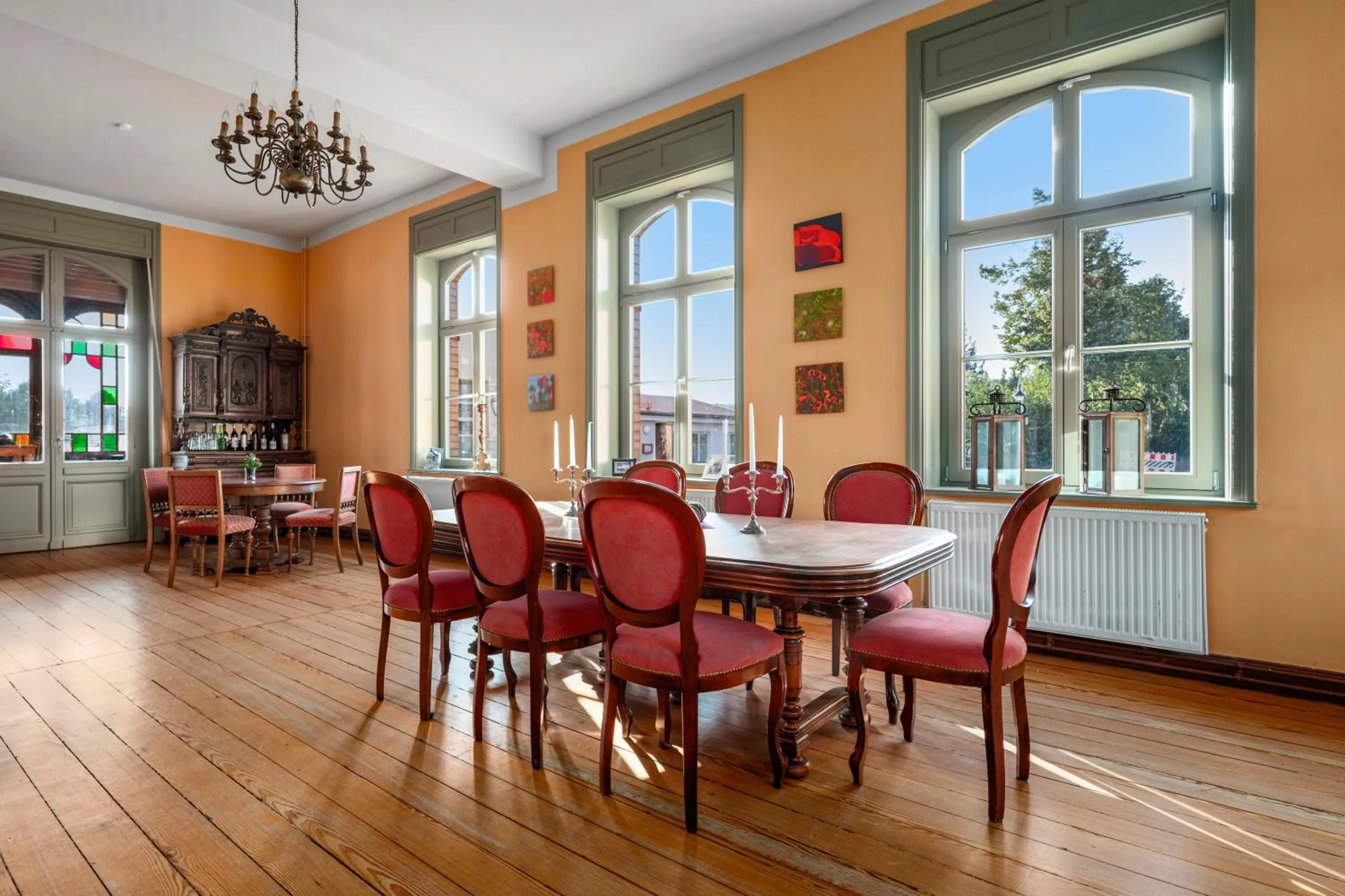 Dining area in Villa Bianca am Huy