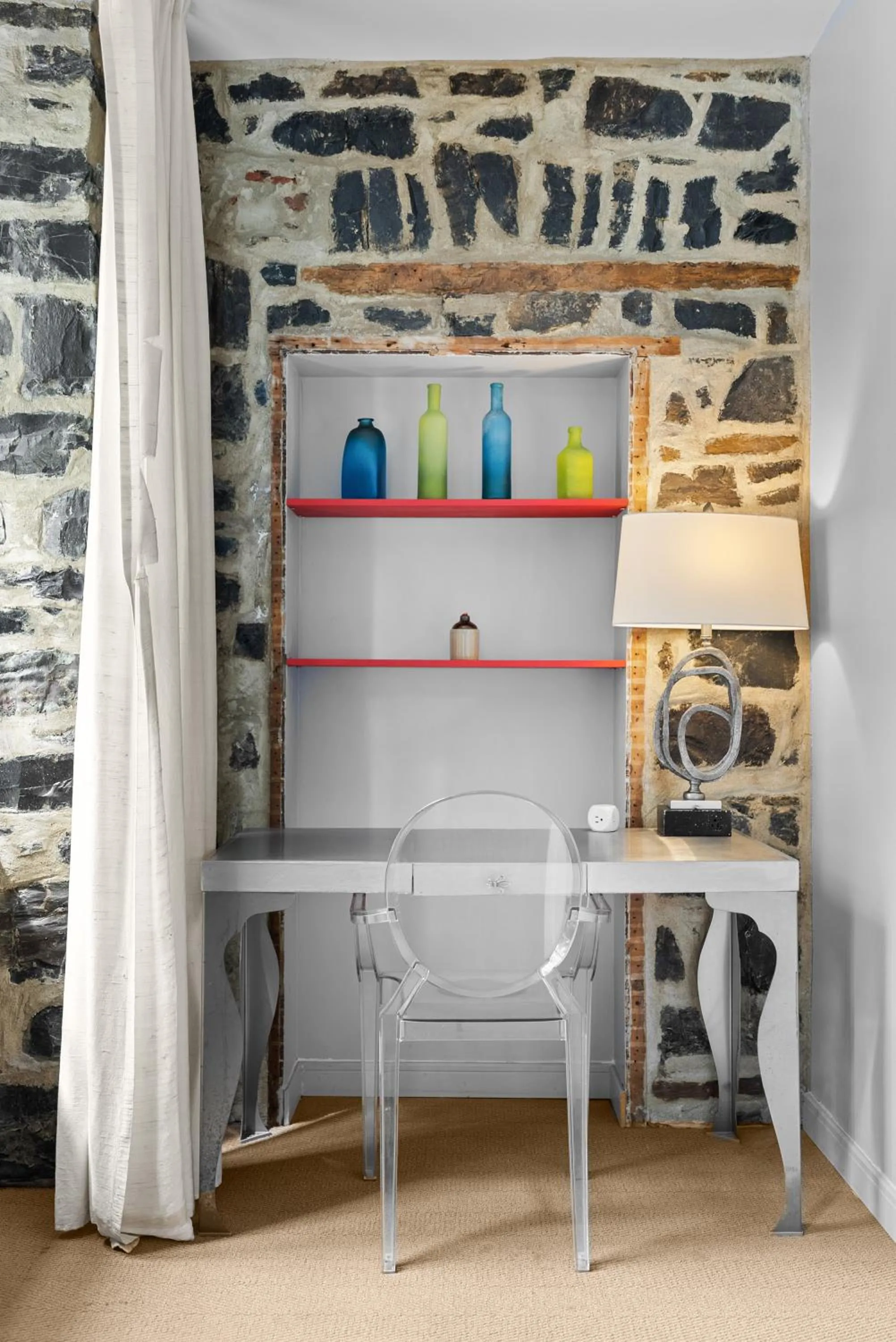 Bedroom in Auberge Place d'Armes - Par Aneyro