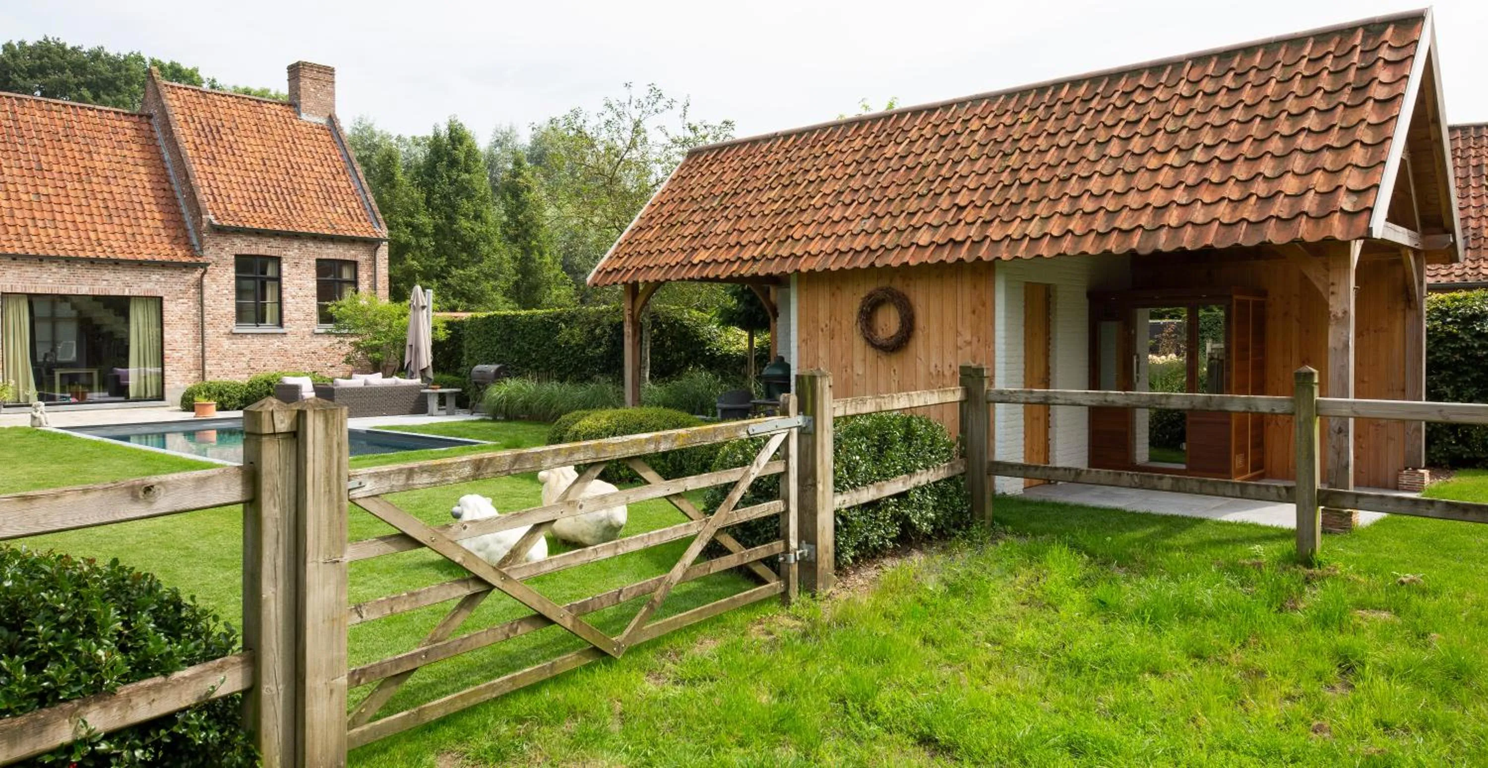 Swimming pool in B&B Het Soetewater