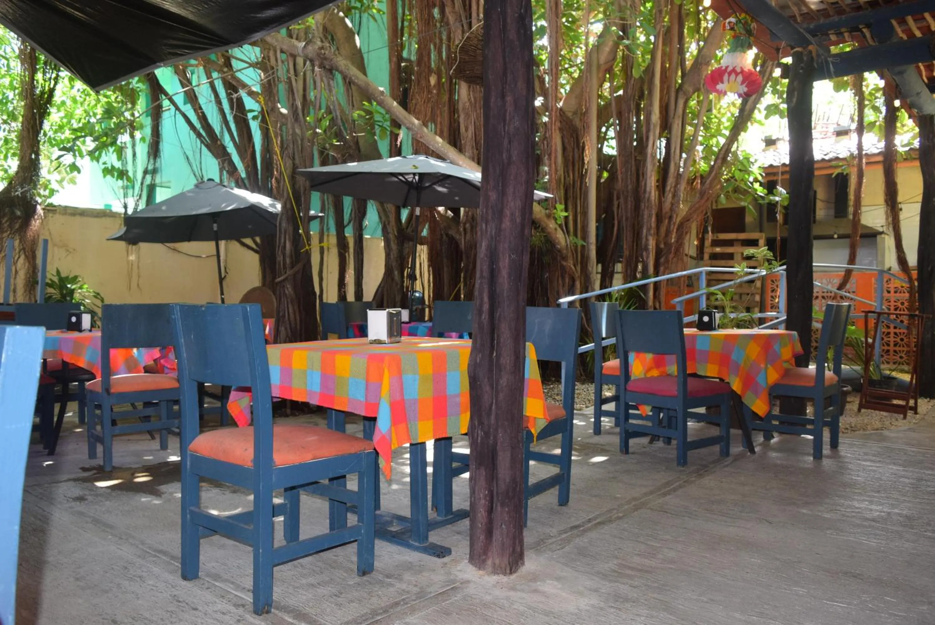 Restaurant/places to eat in Hotel Casa el Moro