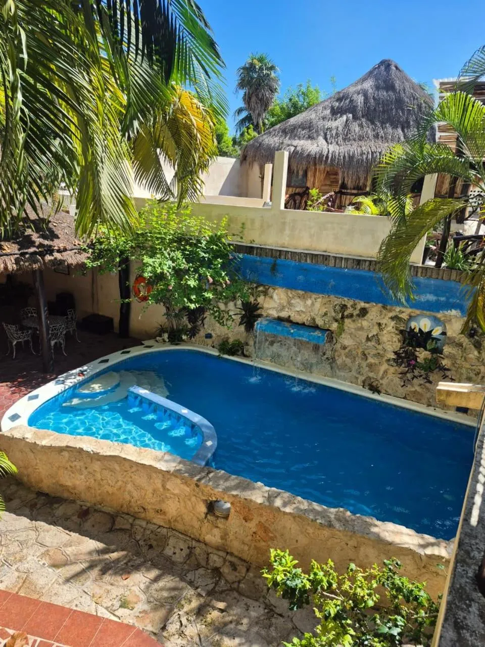 Swimming pool in Hotel Casa el Moro