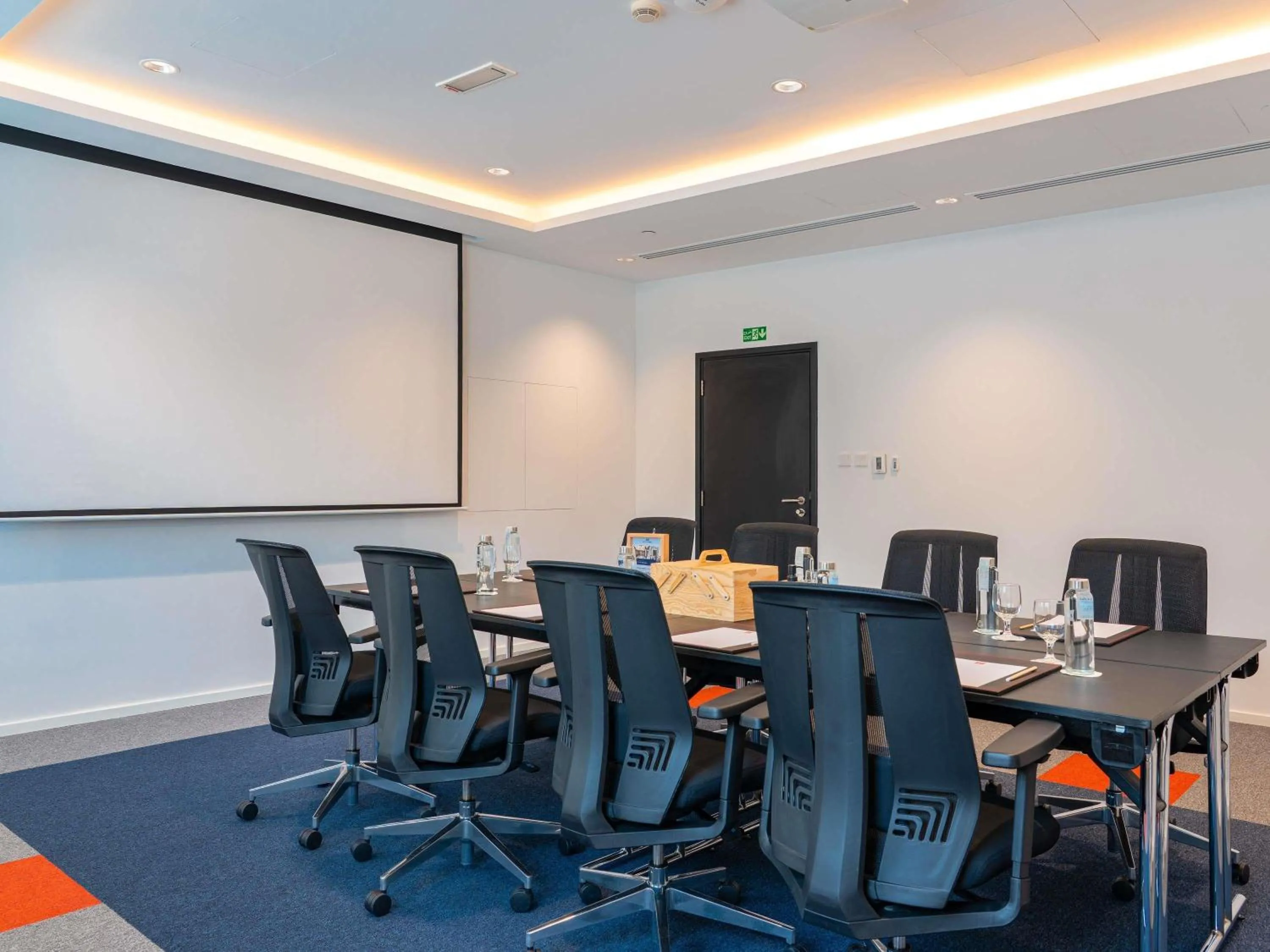 Meeting/conference room in ibis Dubai World Trade Centre