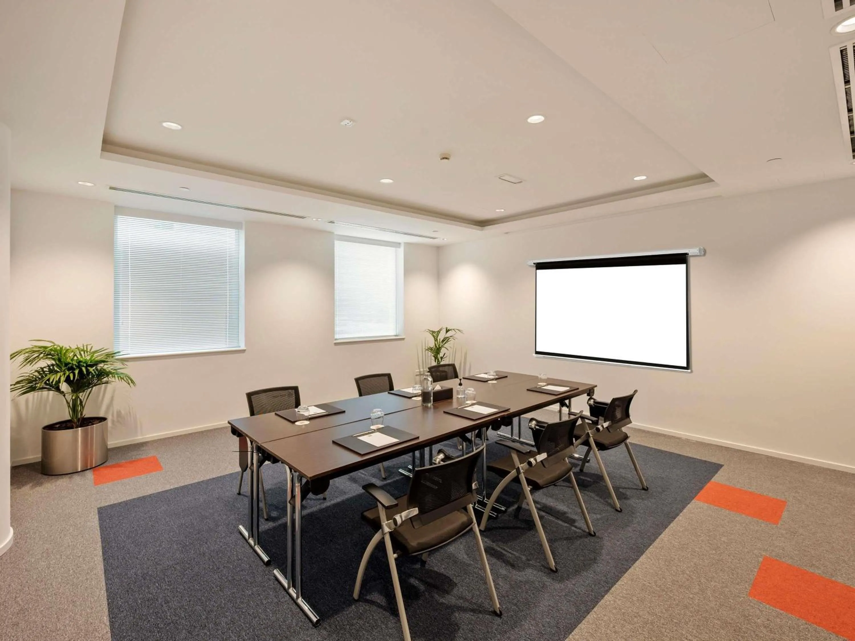 Meeting/conference room in ibis Dubai World Trade Centre