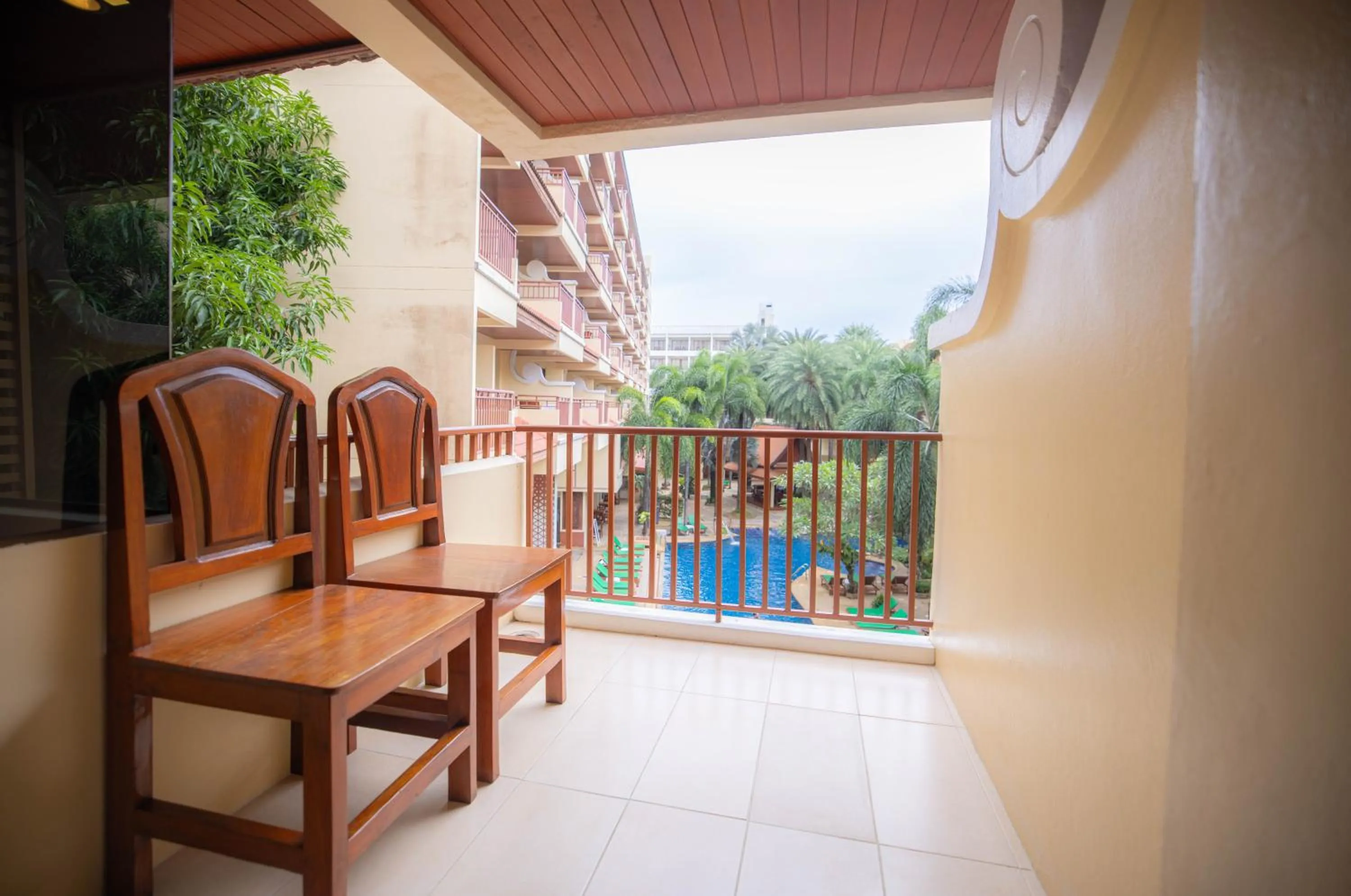 Baumanburi Hotel Patong