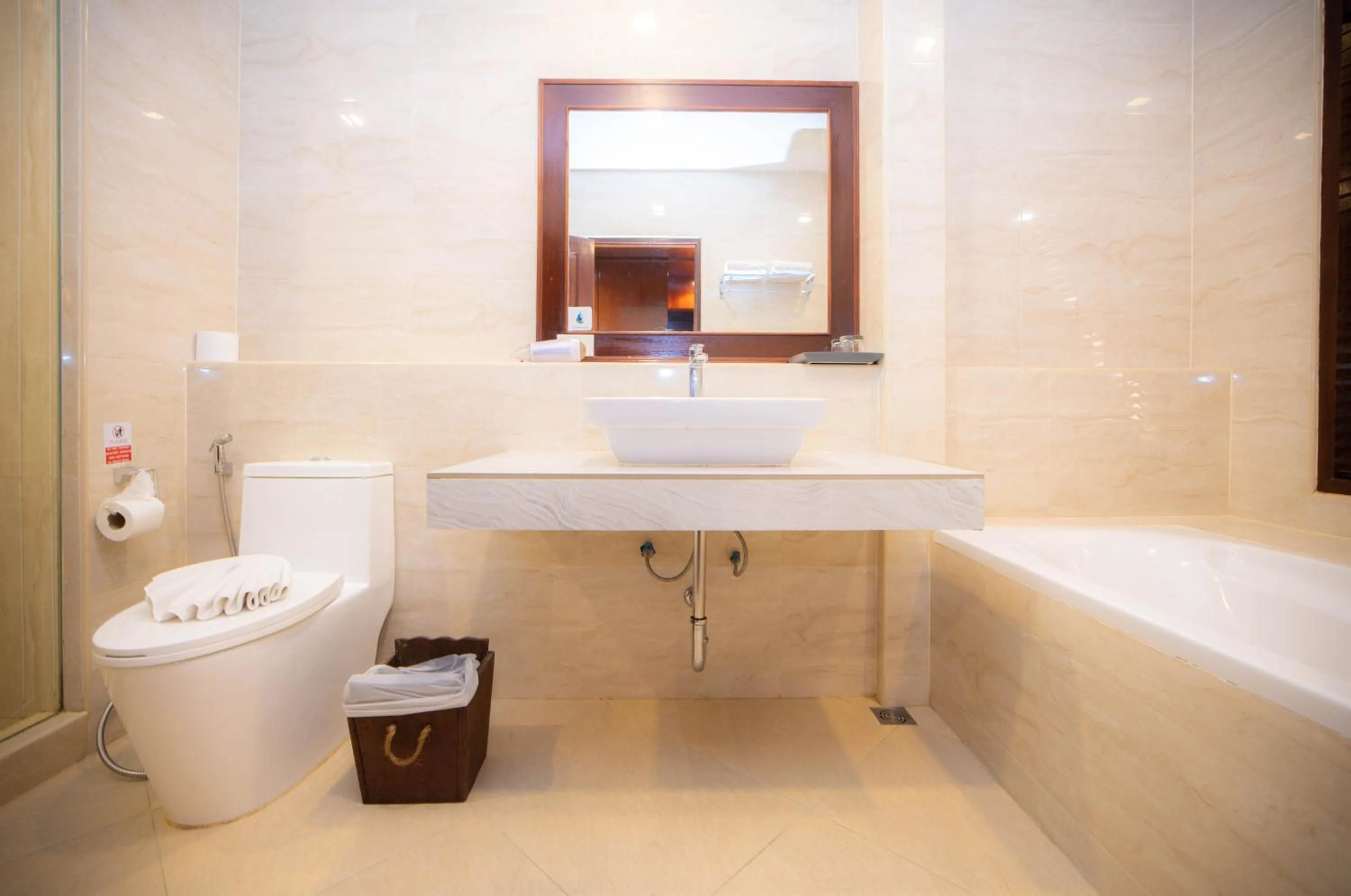 Baumanburi Hotel Patong