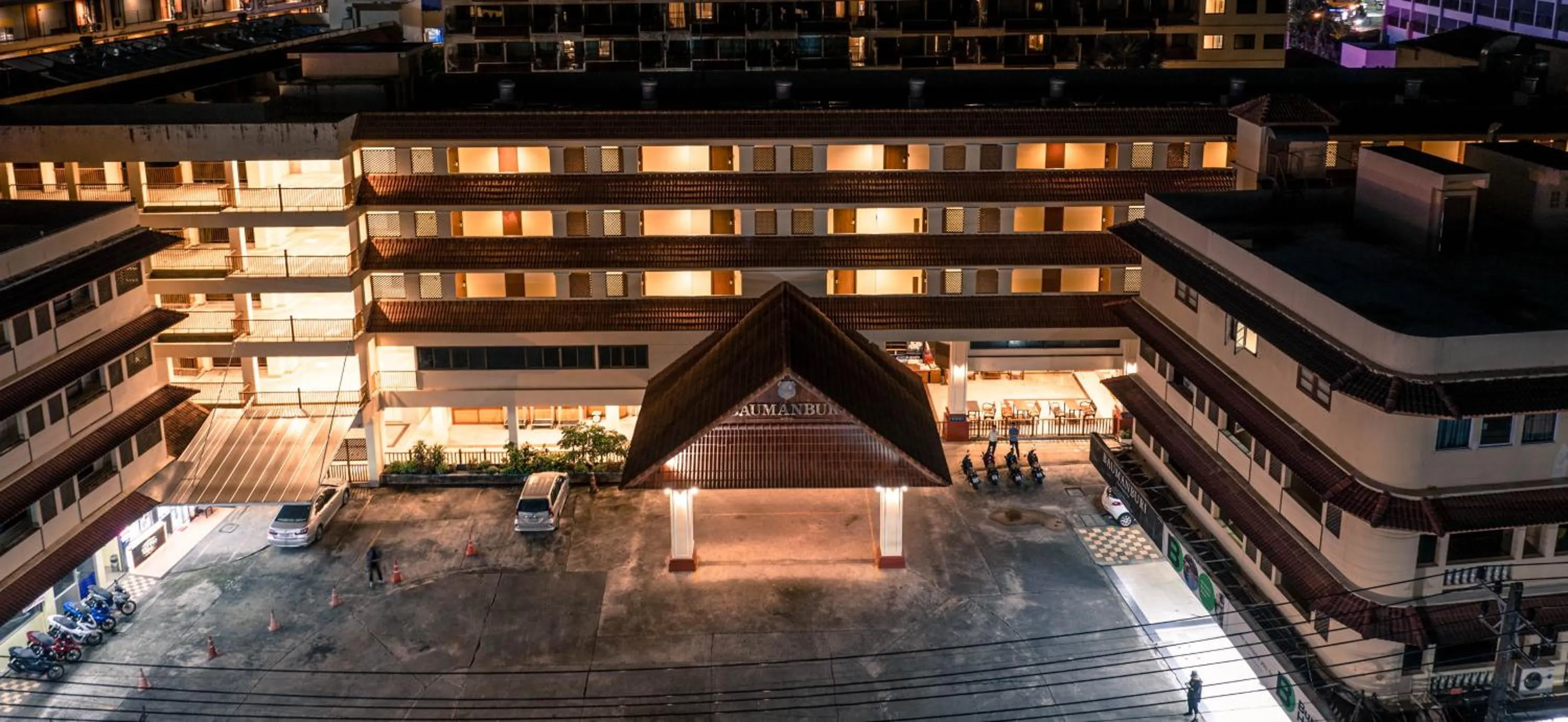 Property building in Baumanburi Hotel Patong