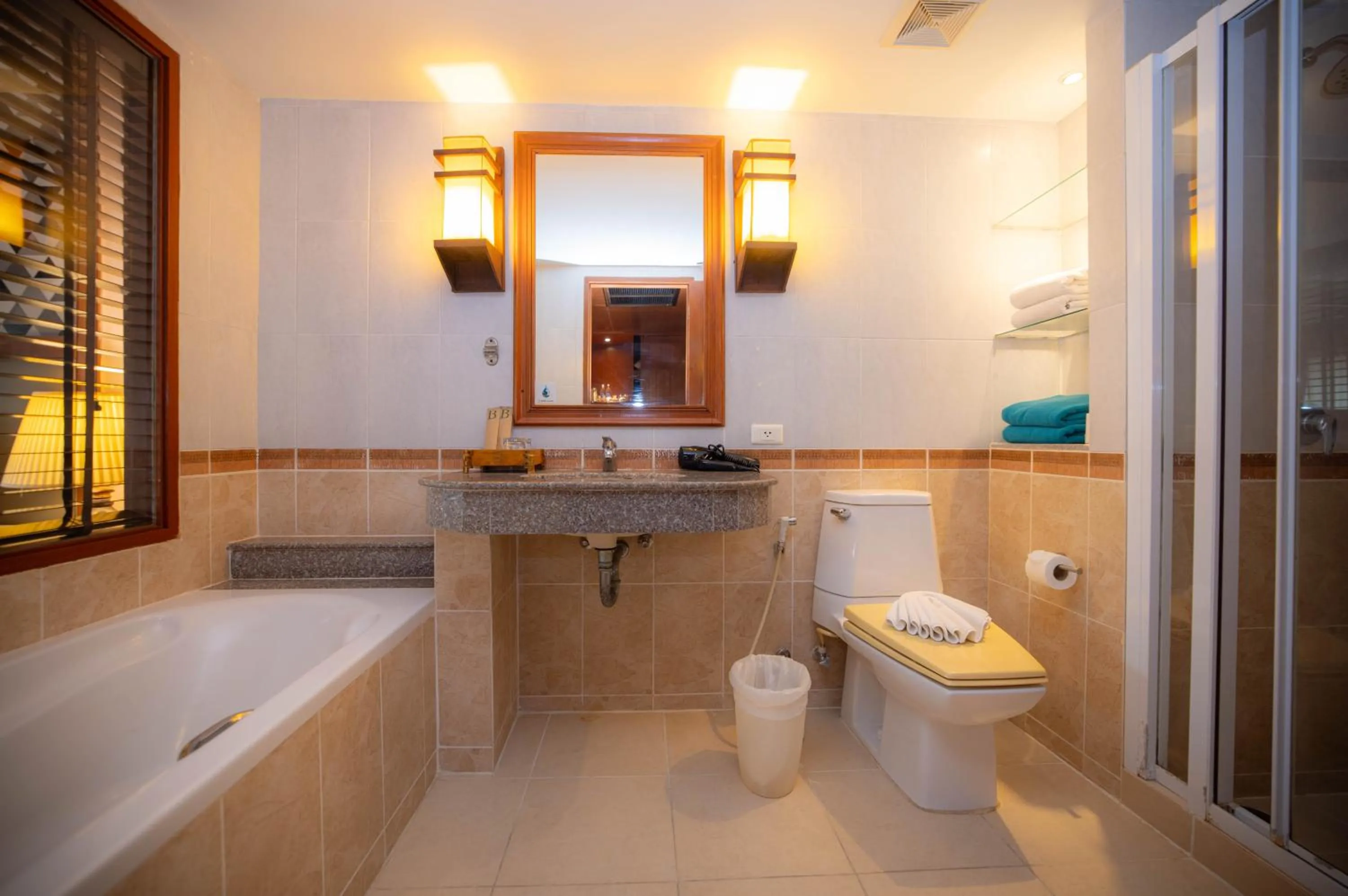 Baumanburi Hotel Patong