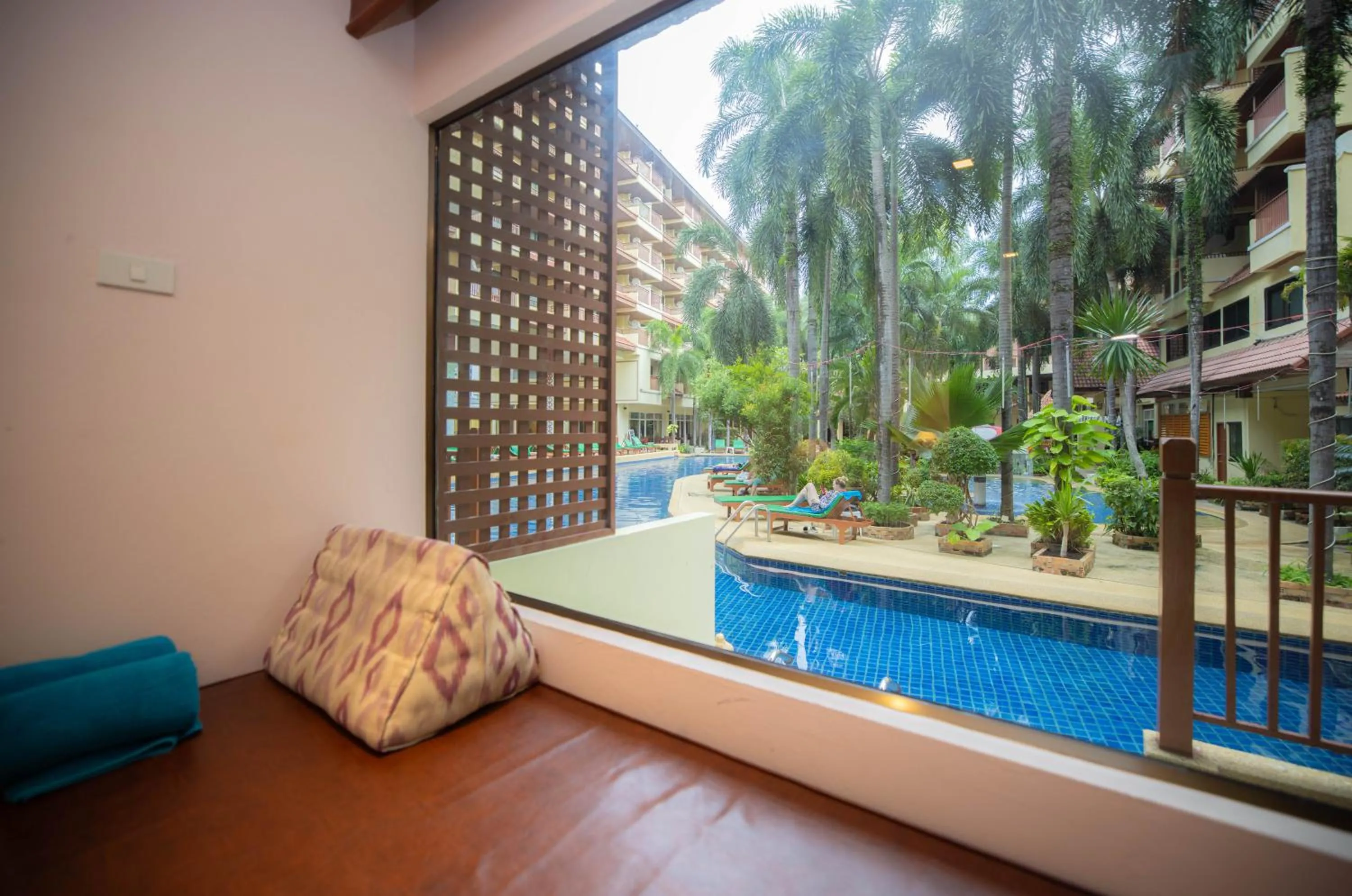 Baumanburi Hotel Patong