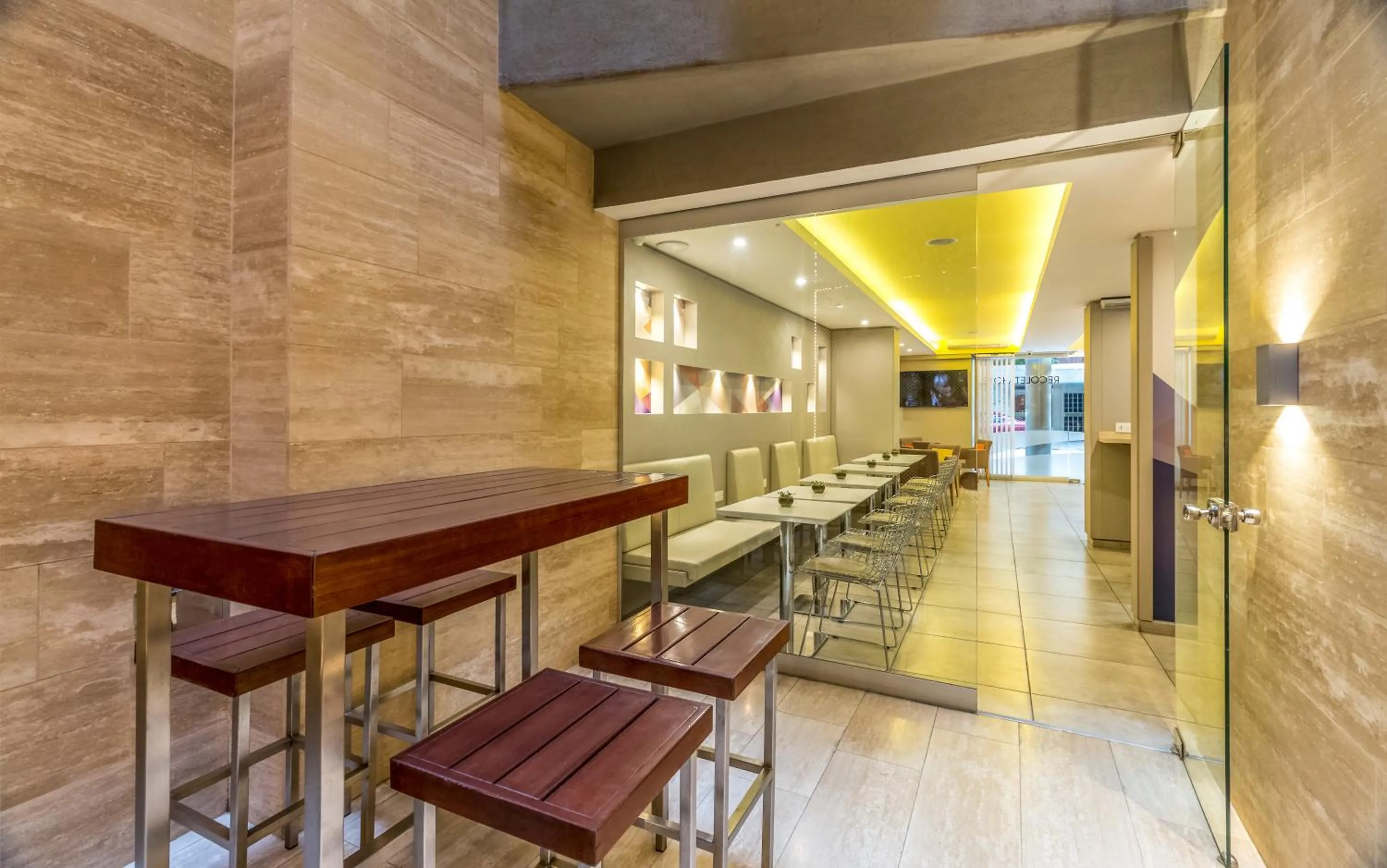 Seating area in Up Recoleta Hotel