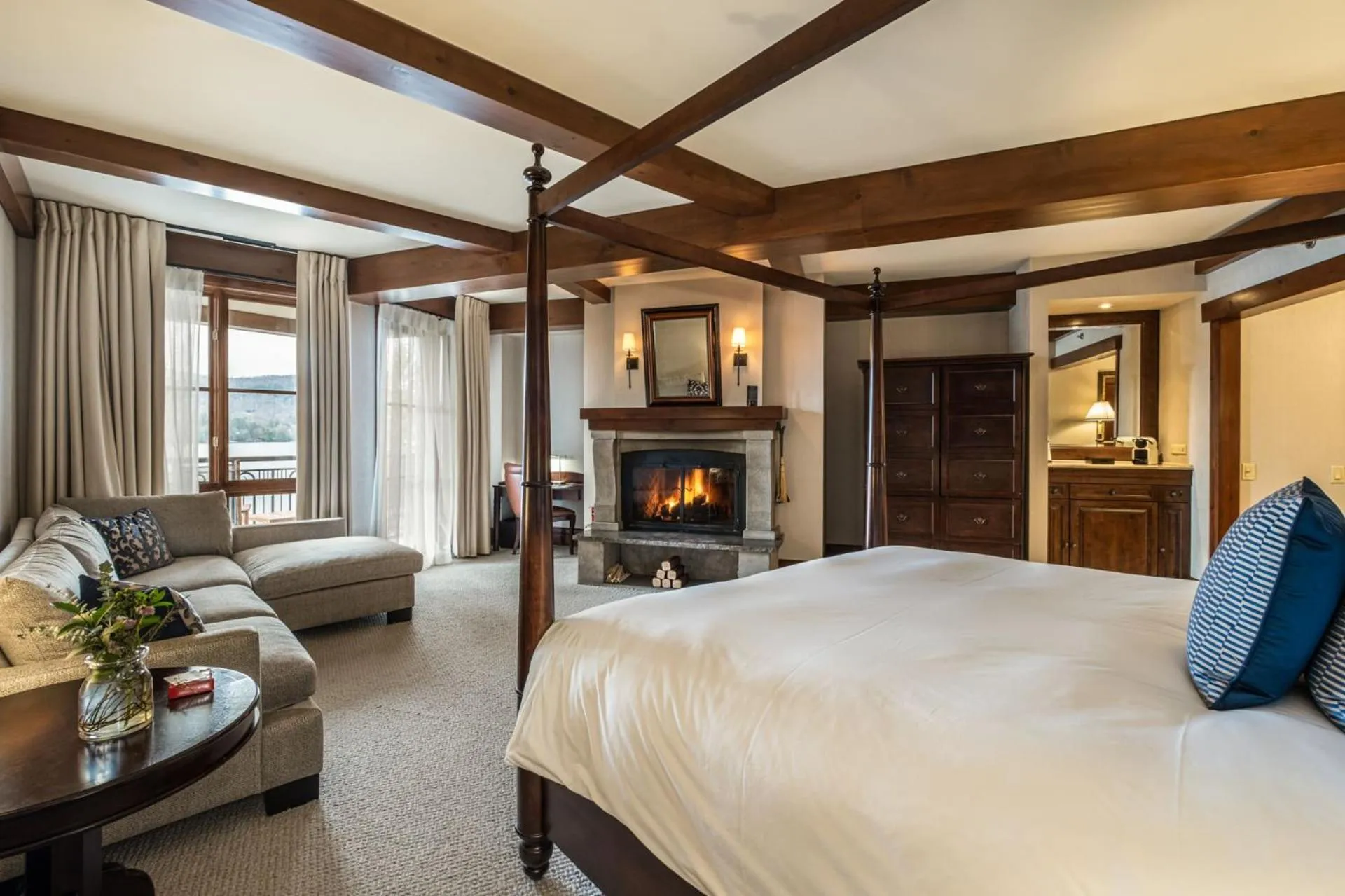 Bed in Hotel Quintessence