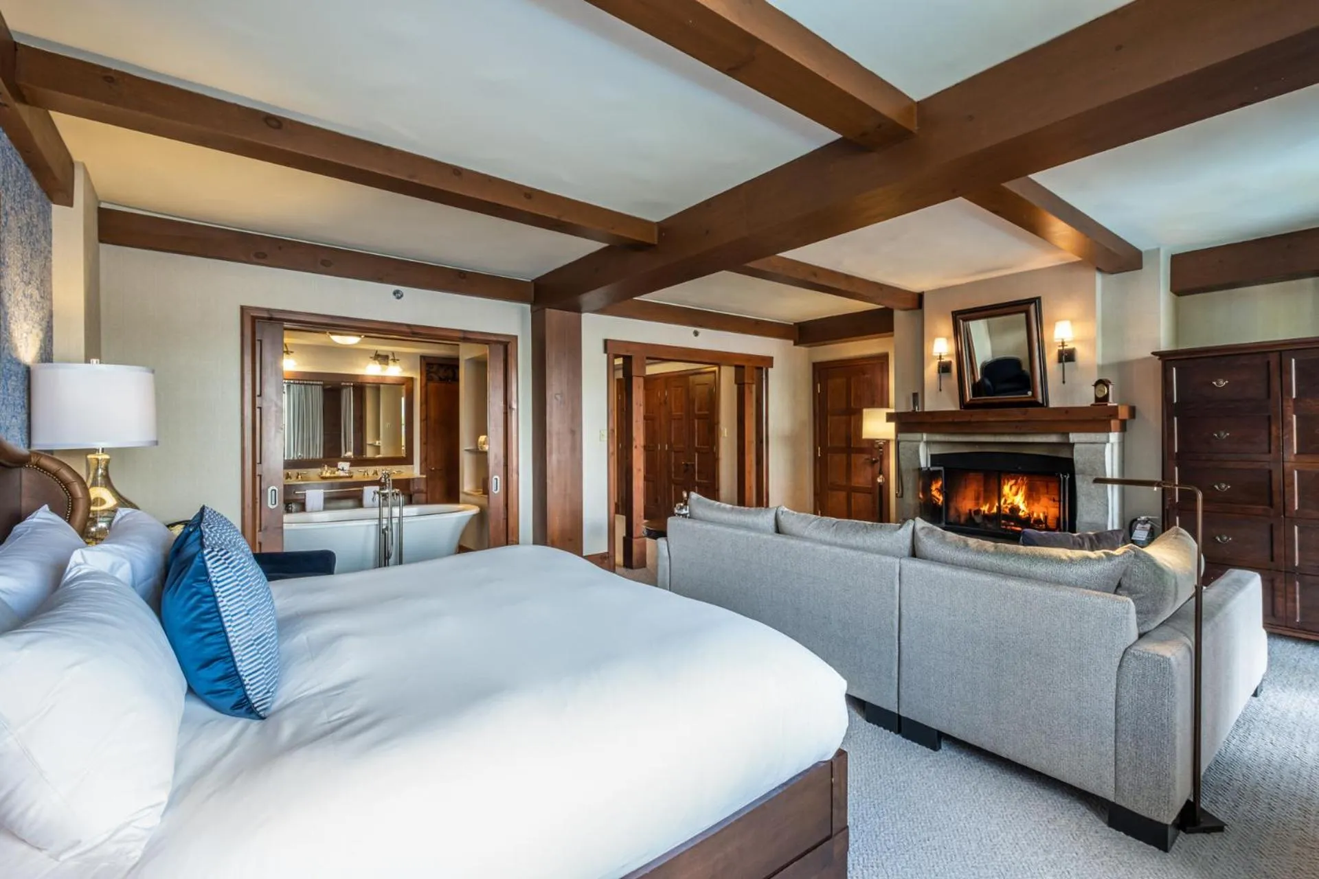 Bed in Hotel Quintessence