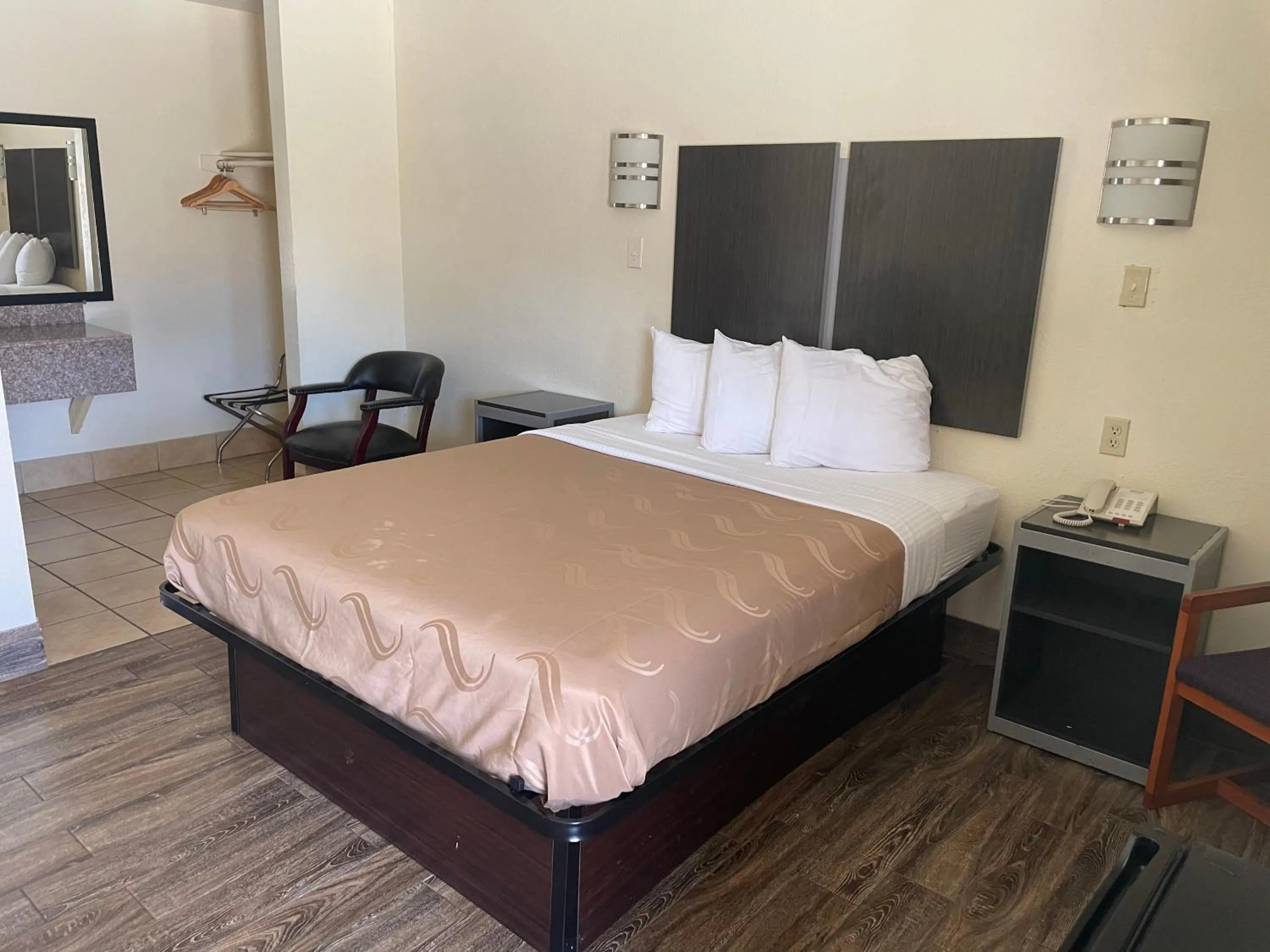 Bed in Evergreen Inn and R.V.