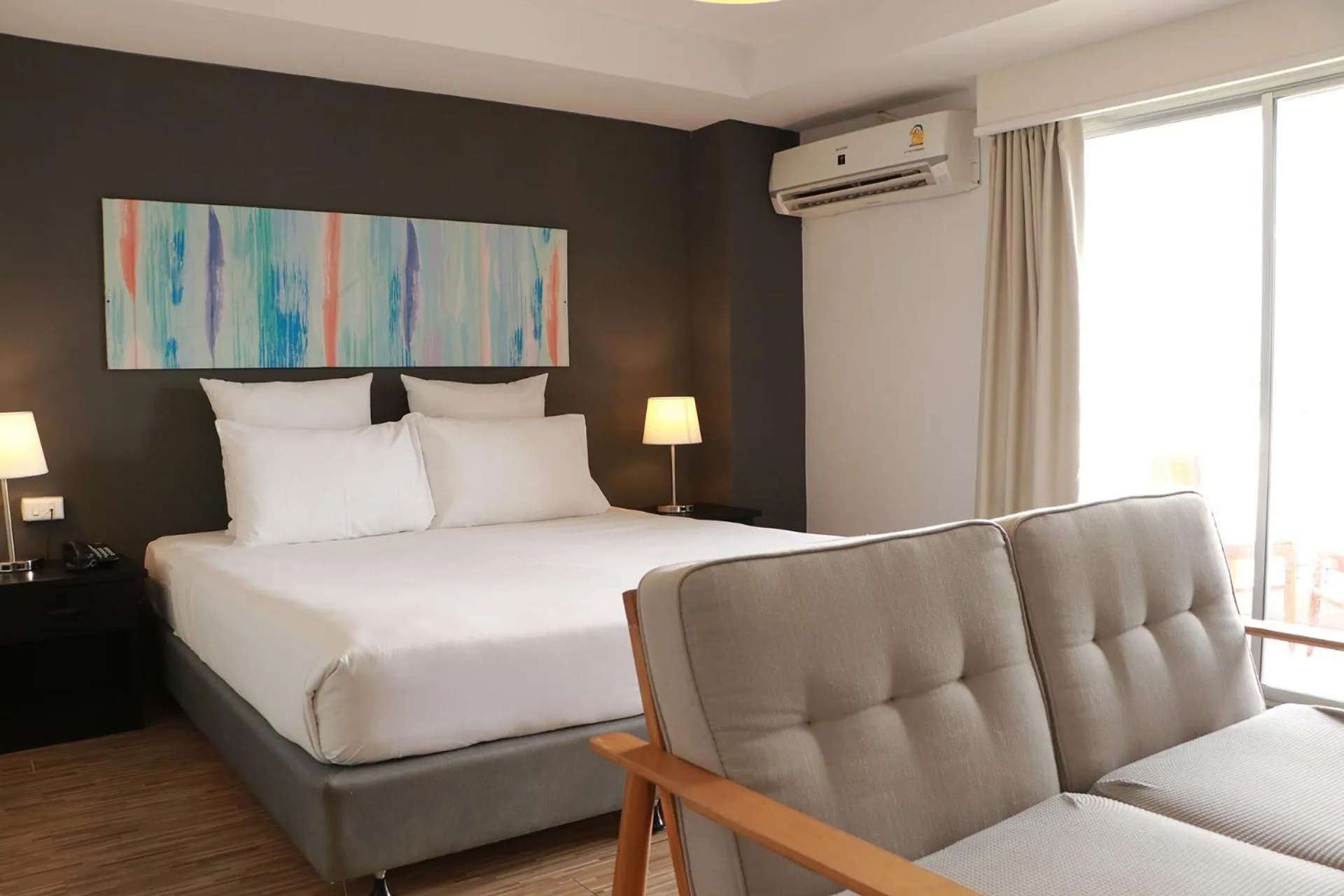 Bed in Journeyhub Pattaya Central