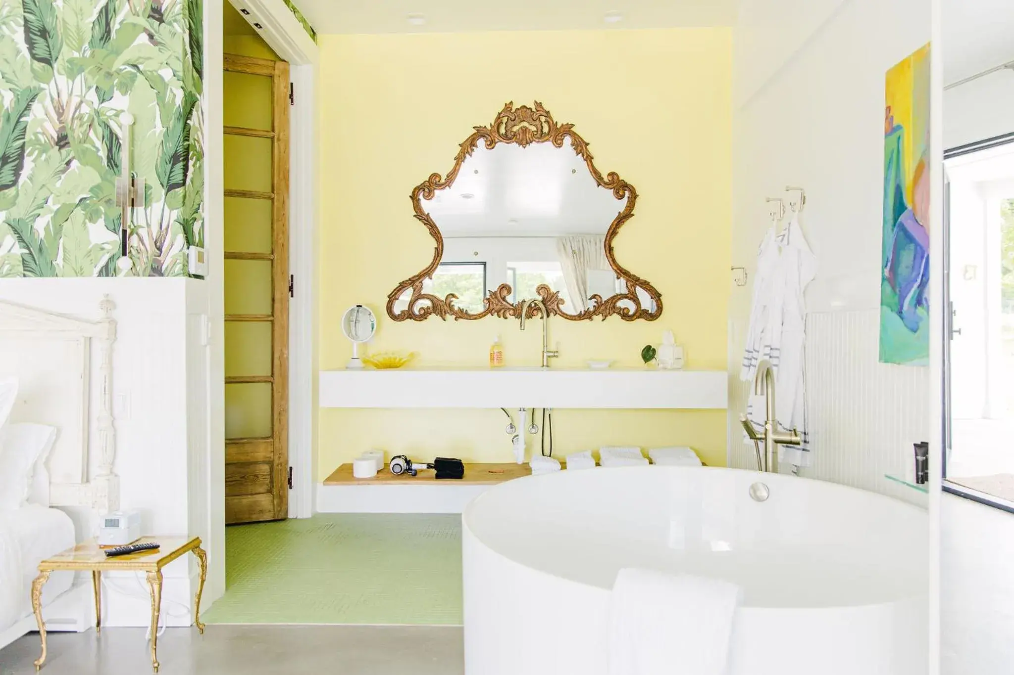 King Suite in The Frenchie King Suite in The Frenchie