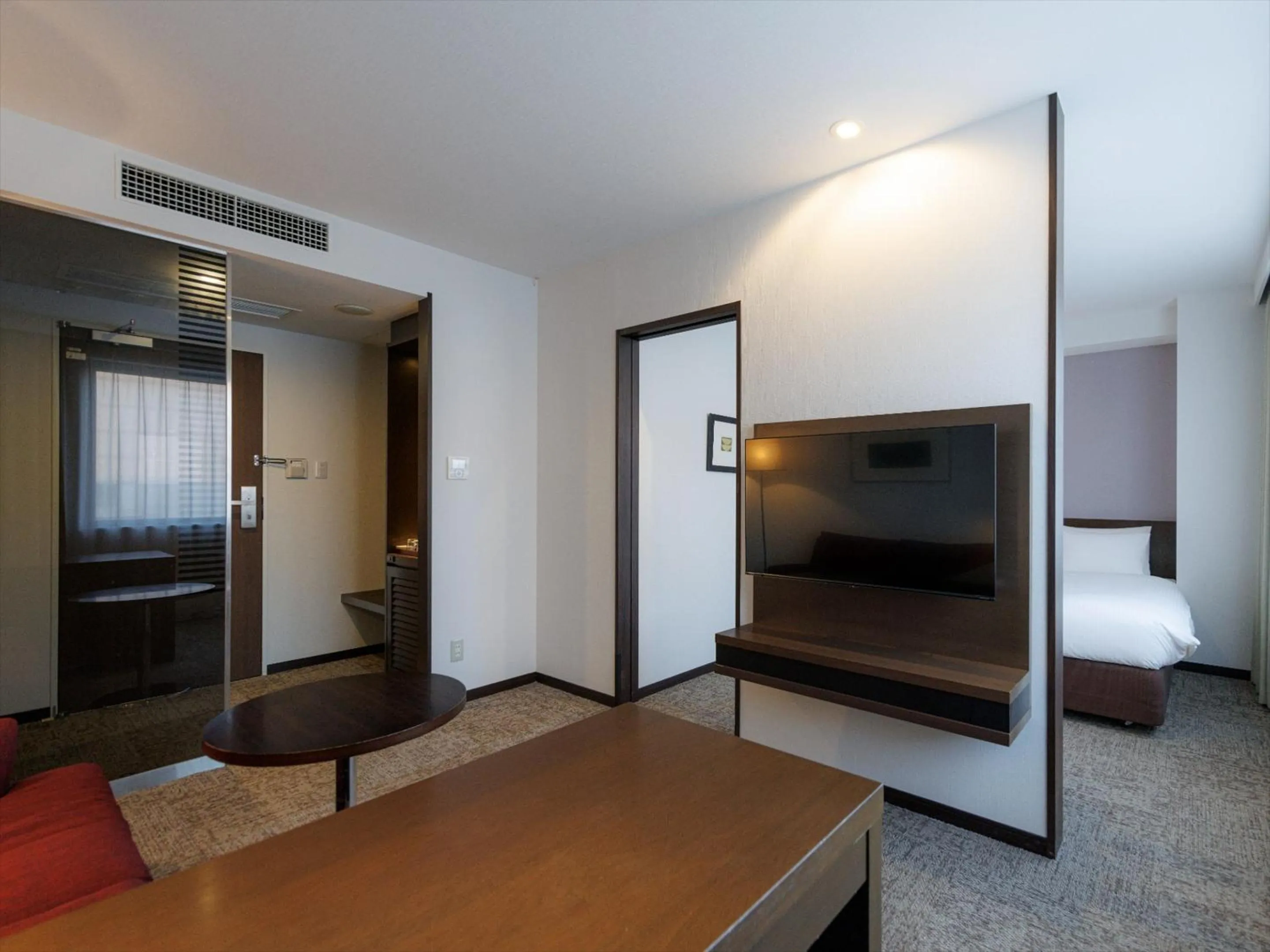 Photo of the whole room, Bed in JR Kyushu Hotel Kagoshima