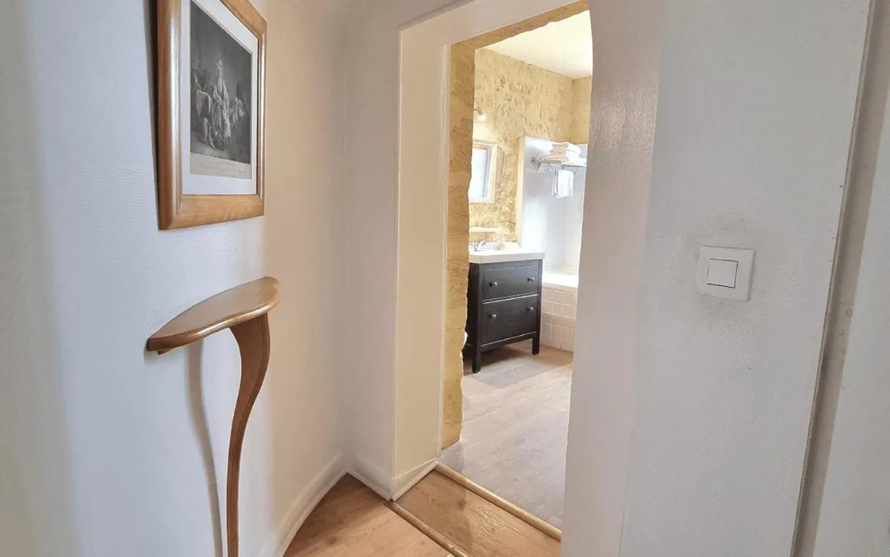 Bed in Demeures & Château - Fleur de Roques - Puisseguin Saint Emilion