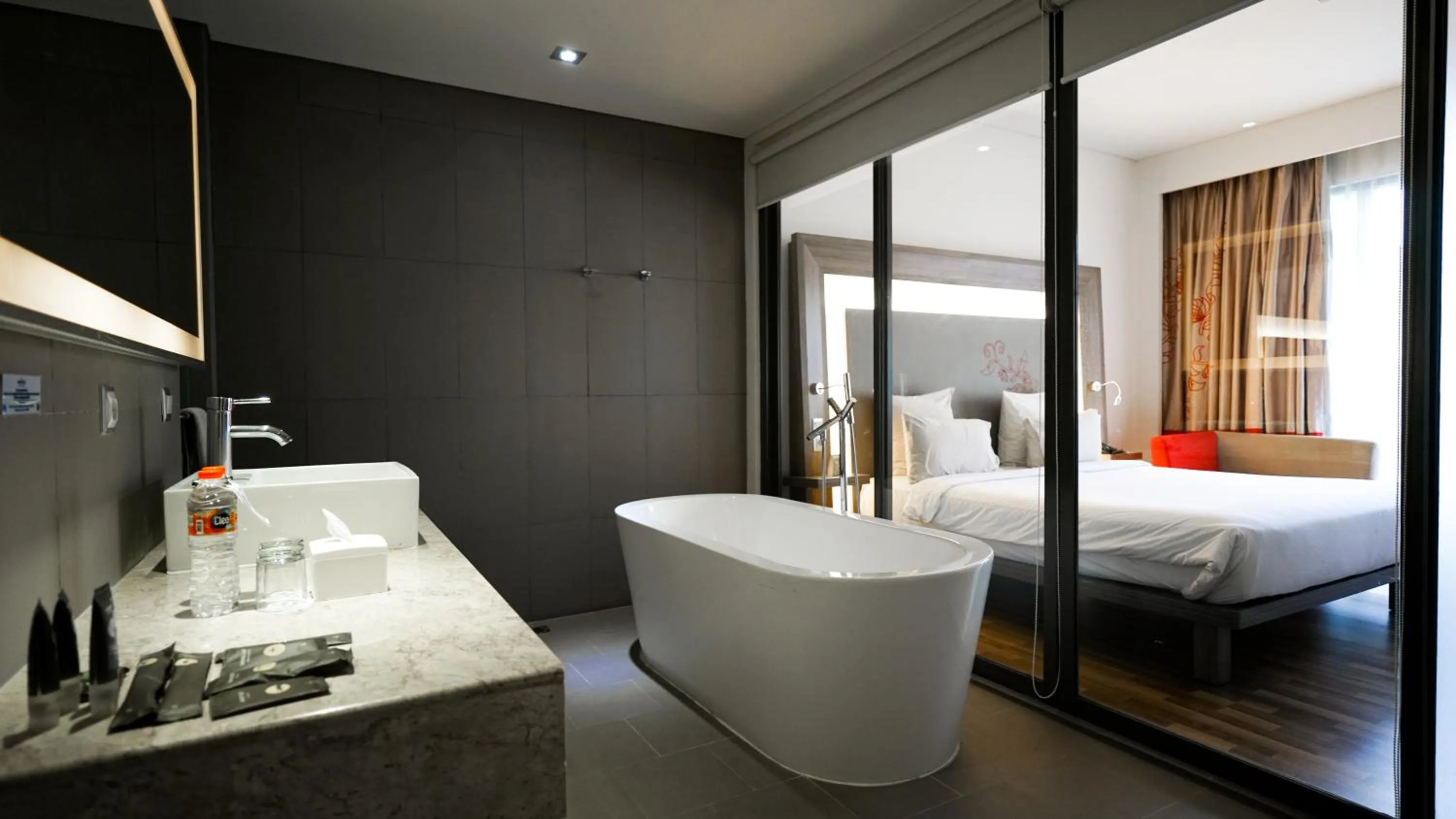 Bed in Novotel Banjarmasin Airport