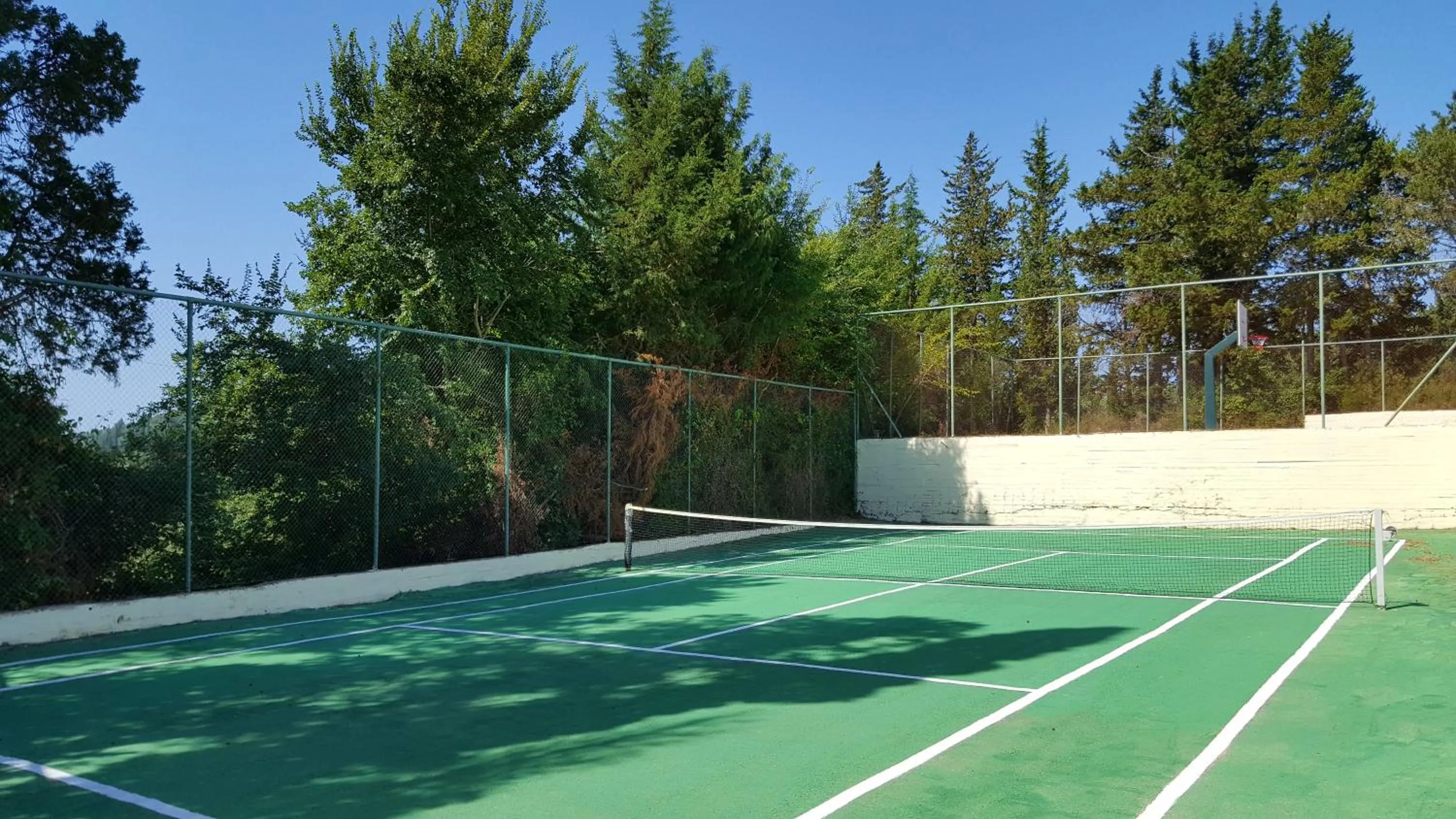 Tennis court in Panorama Sidari