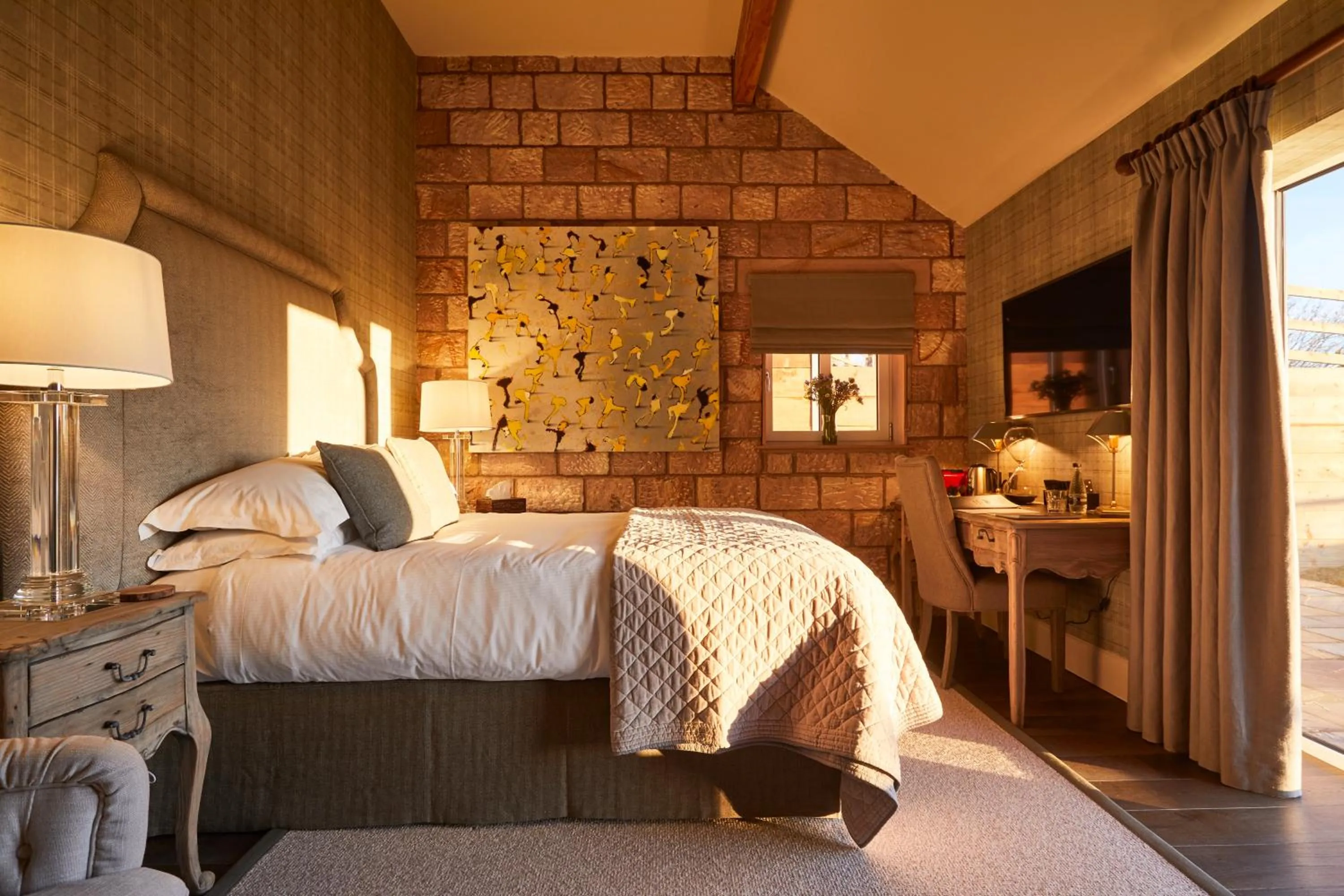 Bedroom, Bed in The Duncombe Arms