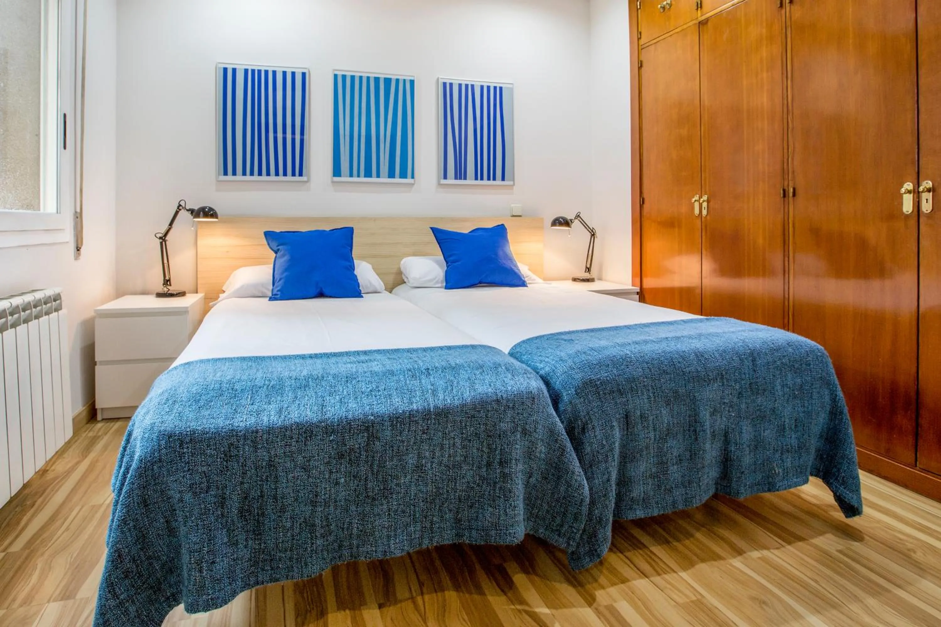 Bedroom, Bed in Mola Suites