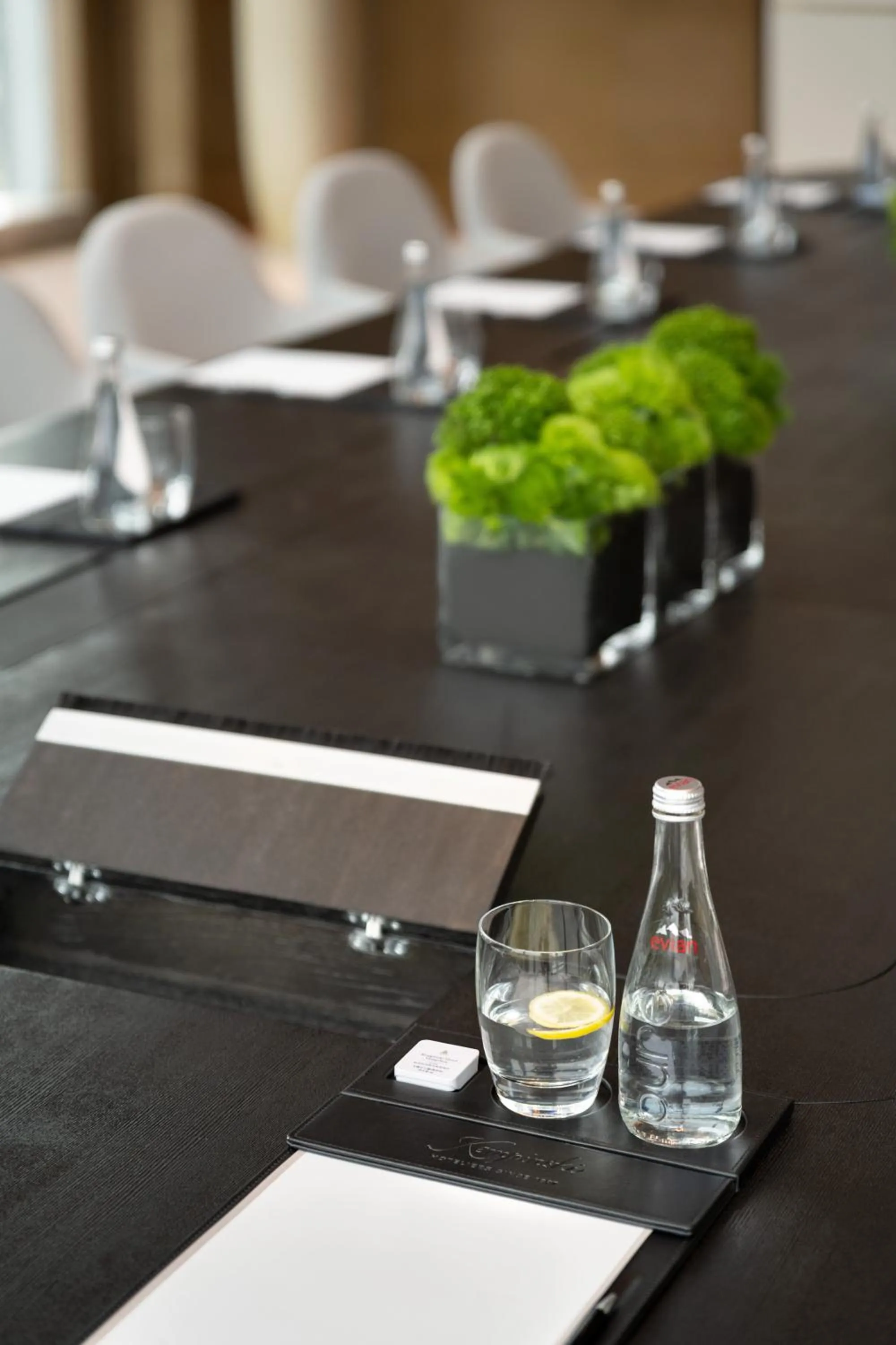 Kempinski Hotel Hangzhou - Beside the Grand Canal, connected to refined lifestyle