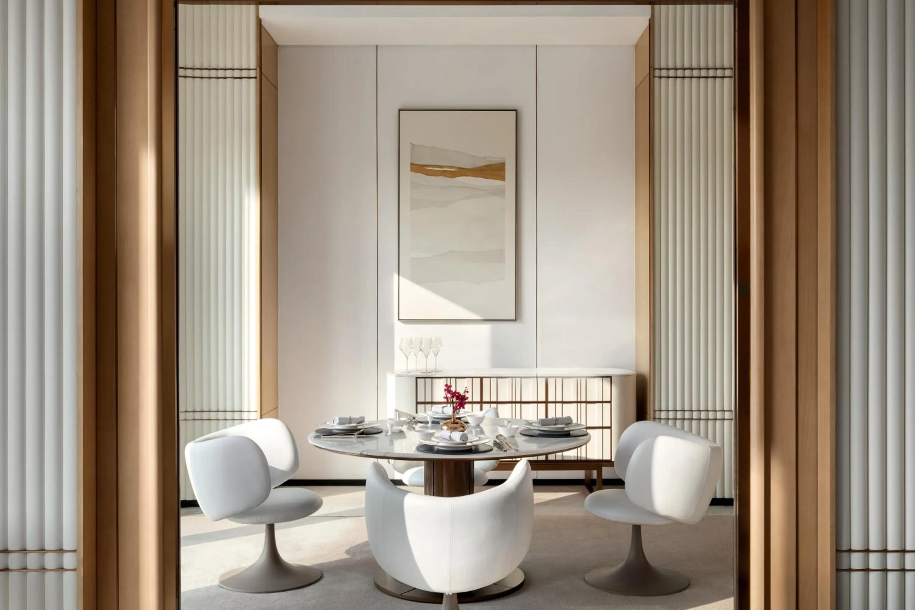 Dining area in Kempinski Hotel Hangzhou - Beside the Grand Canal, connected to refined lifestyle