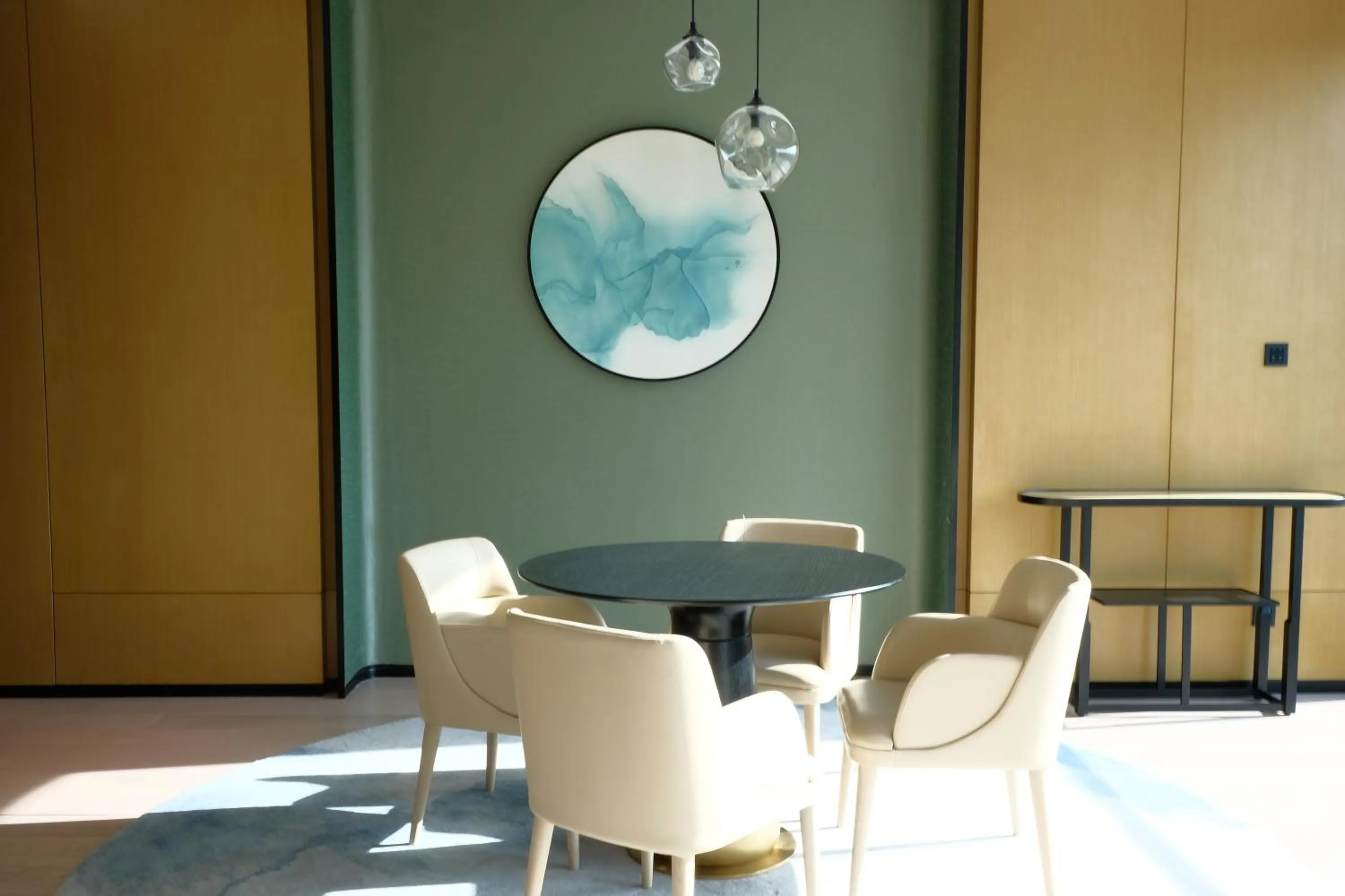 Dining area in Kempinski Hotel Hangzhou - Beside the Grand Canal, connected to refined lifestyle