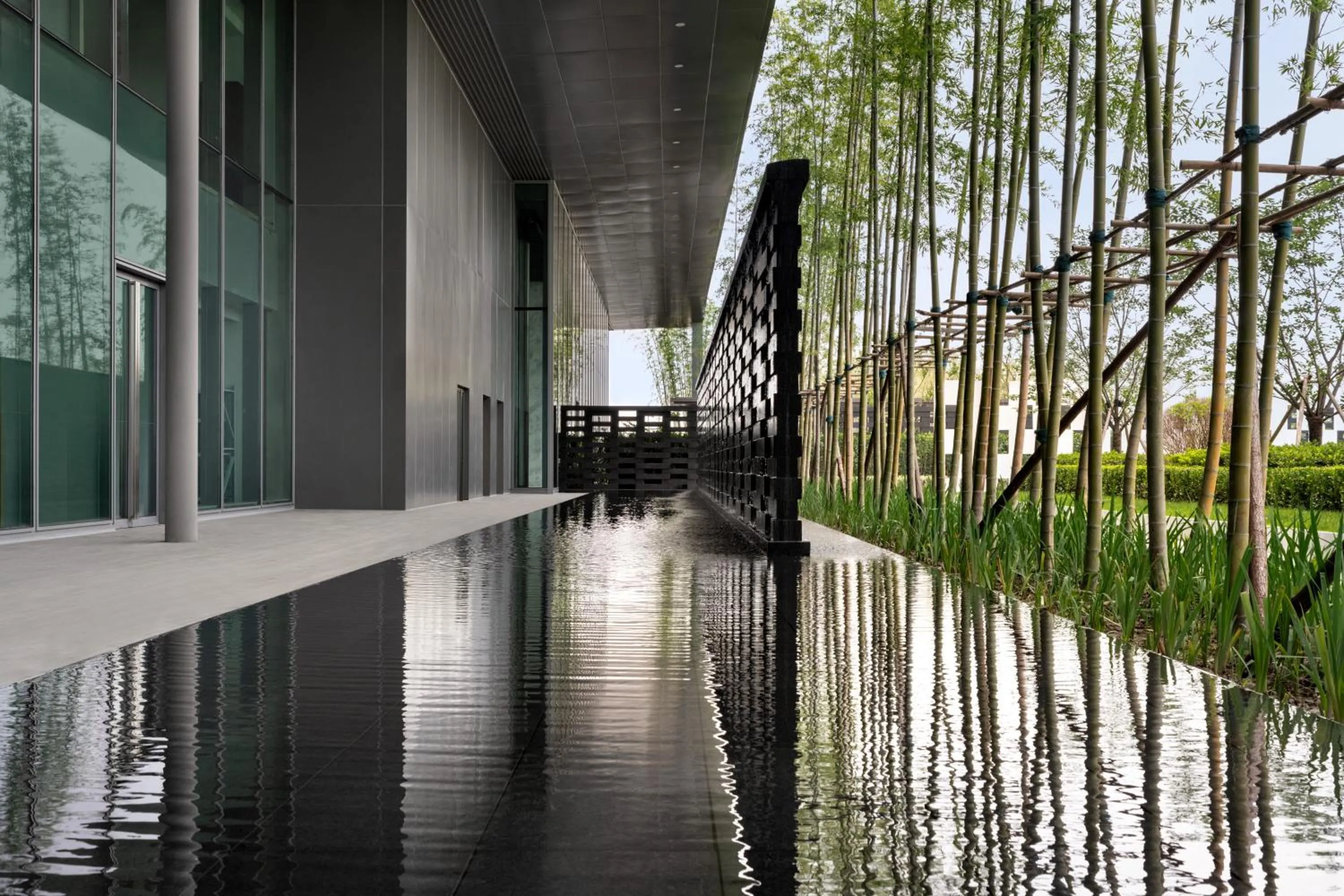 Kempinski Hotel Hangzhou - Beside the Grand Canal, connected to refined lifestyle