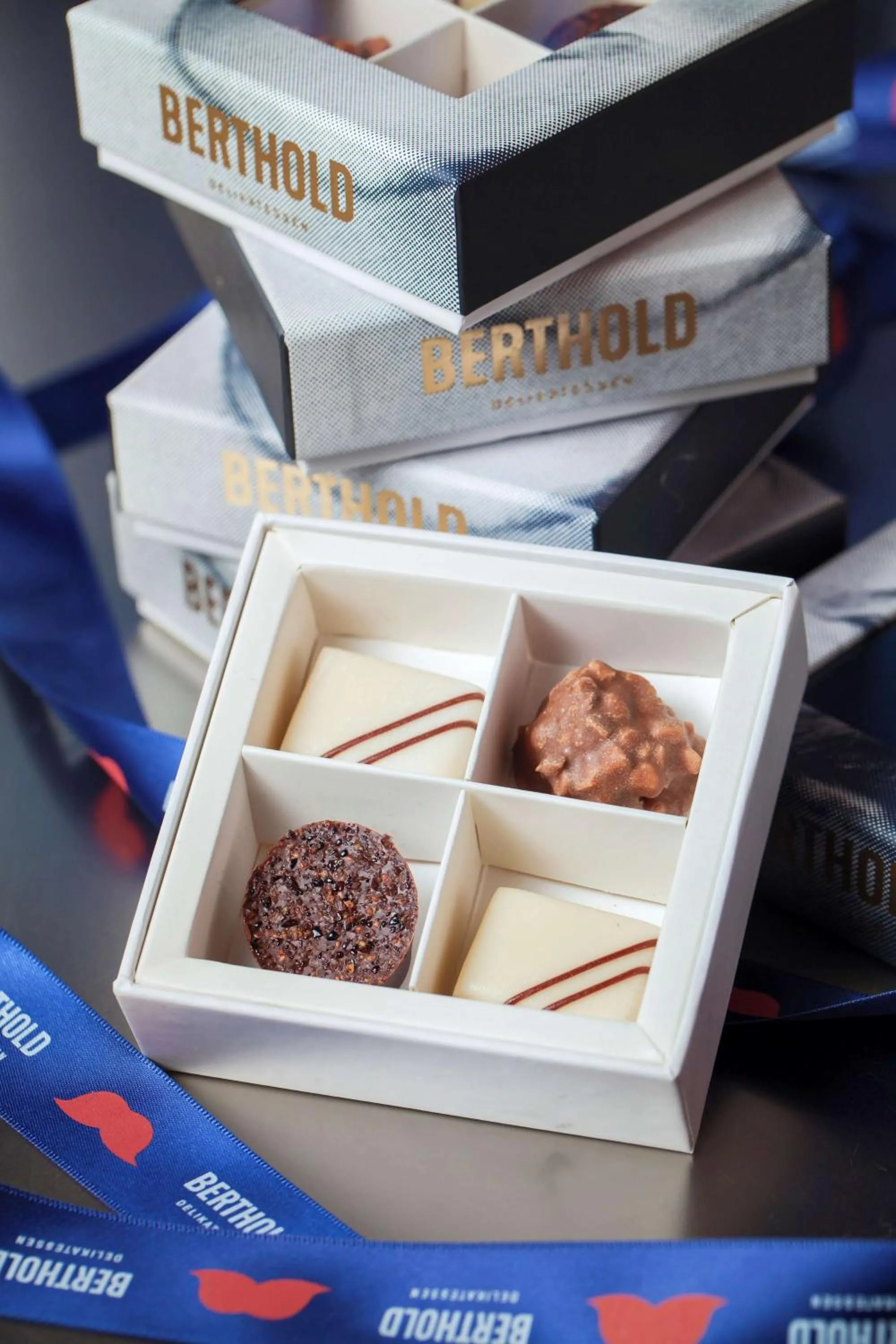 Restaurant/places to eat in Kempinski Hotel Hangzhou - Beside the Grand Canal, connected to refined lifestyle