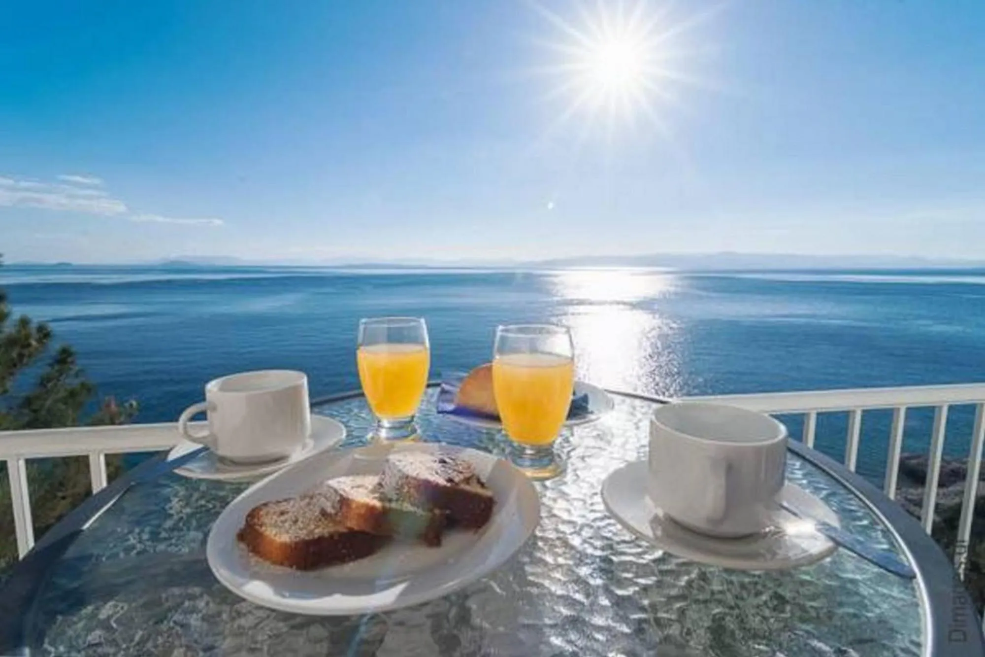 Day in Hotel Cokkinis