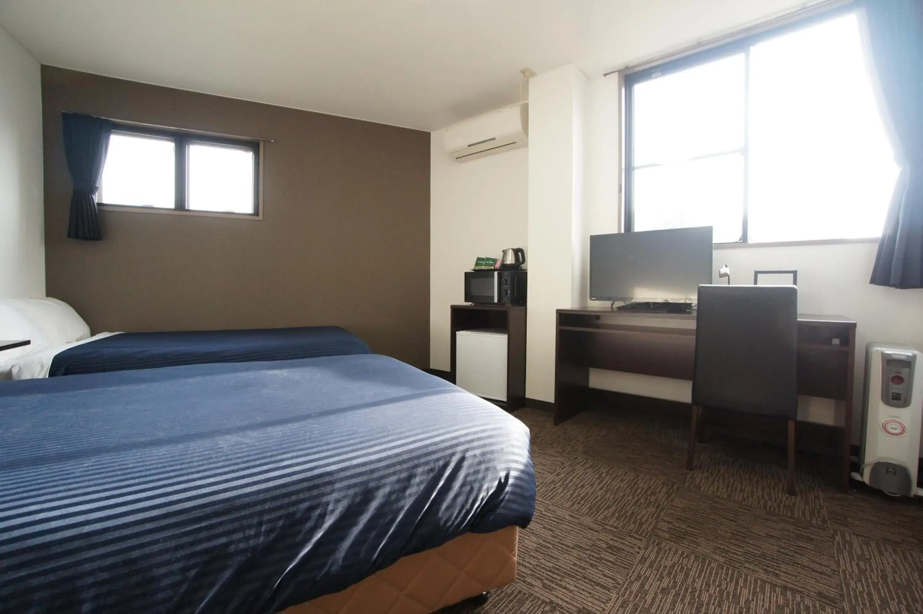 Twin Room - single occupancy - Smoking in HOTEL LiVEMAX BUDGET Gunma Numata Twin Room - single occupancy - Smoking in HOTEL LiVEMAX BUDGET Gunma Numata